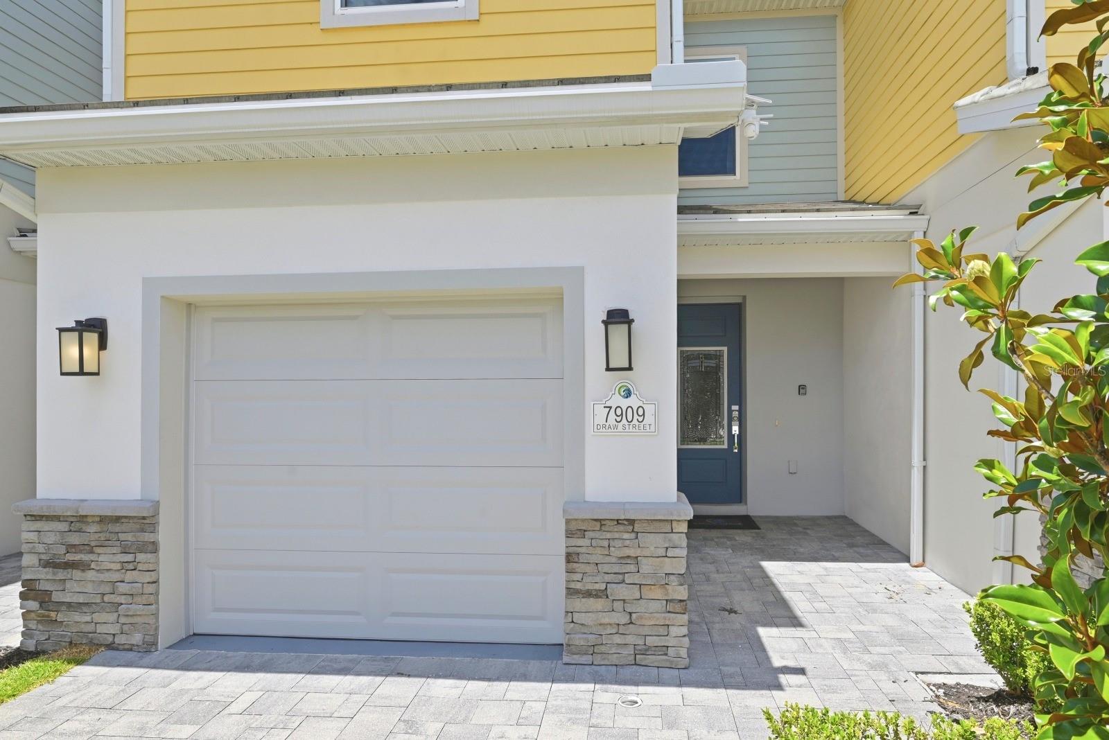 7909 Draw St Property Photo 2