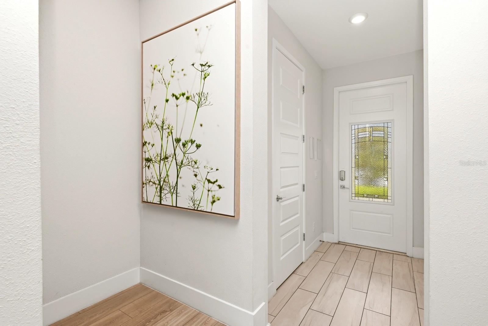 7909 Draw St Property Photo 5