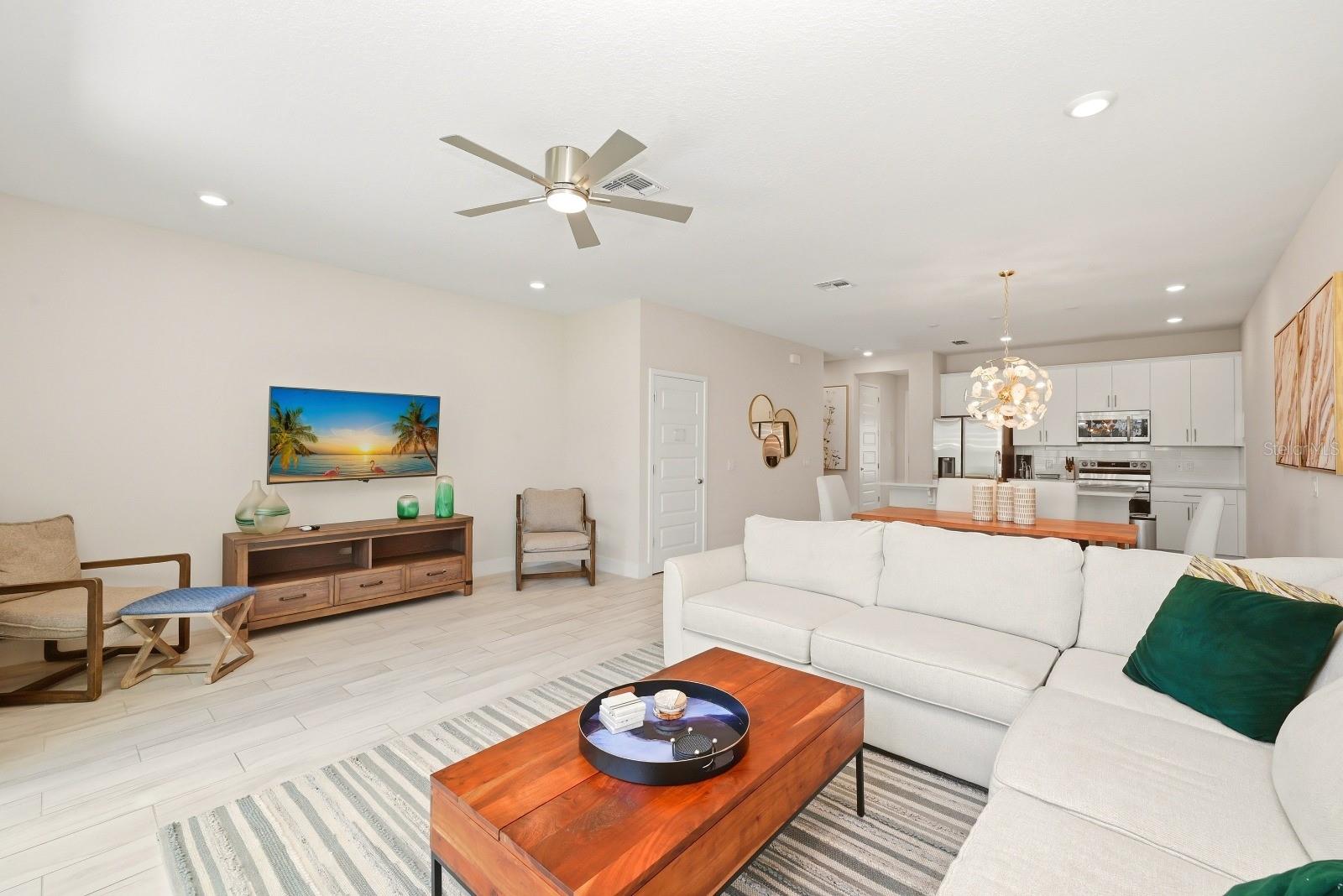 7909 Draw St Property Photo 11