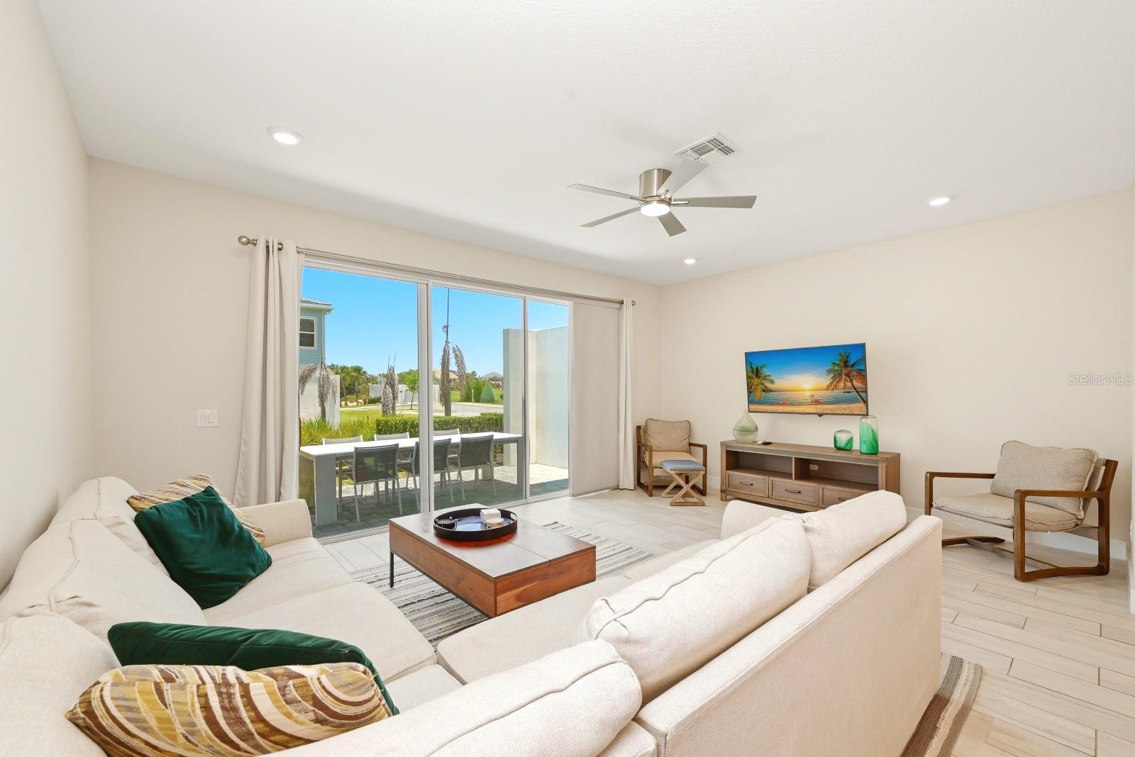 7909 Draw St Property Photo 13