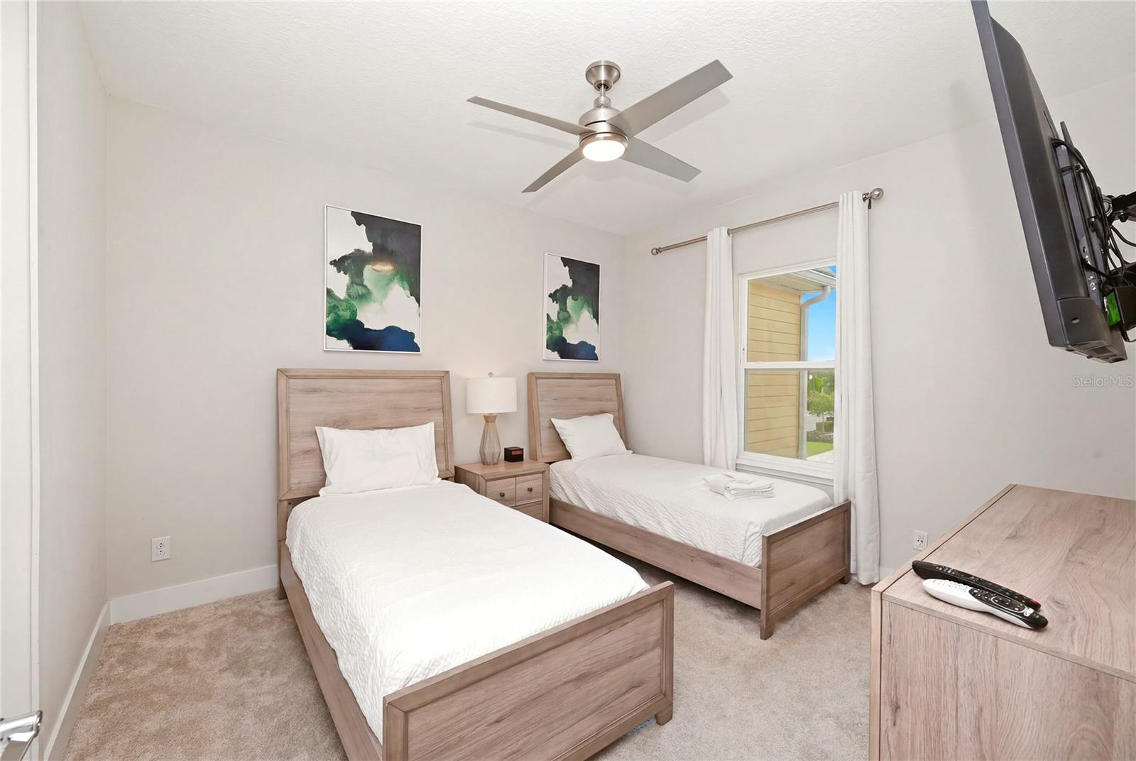 7909 Draw St Property Photo 10