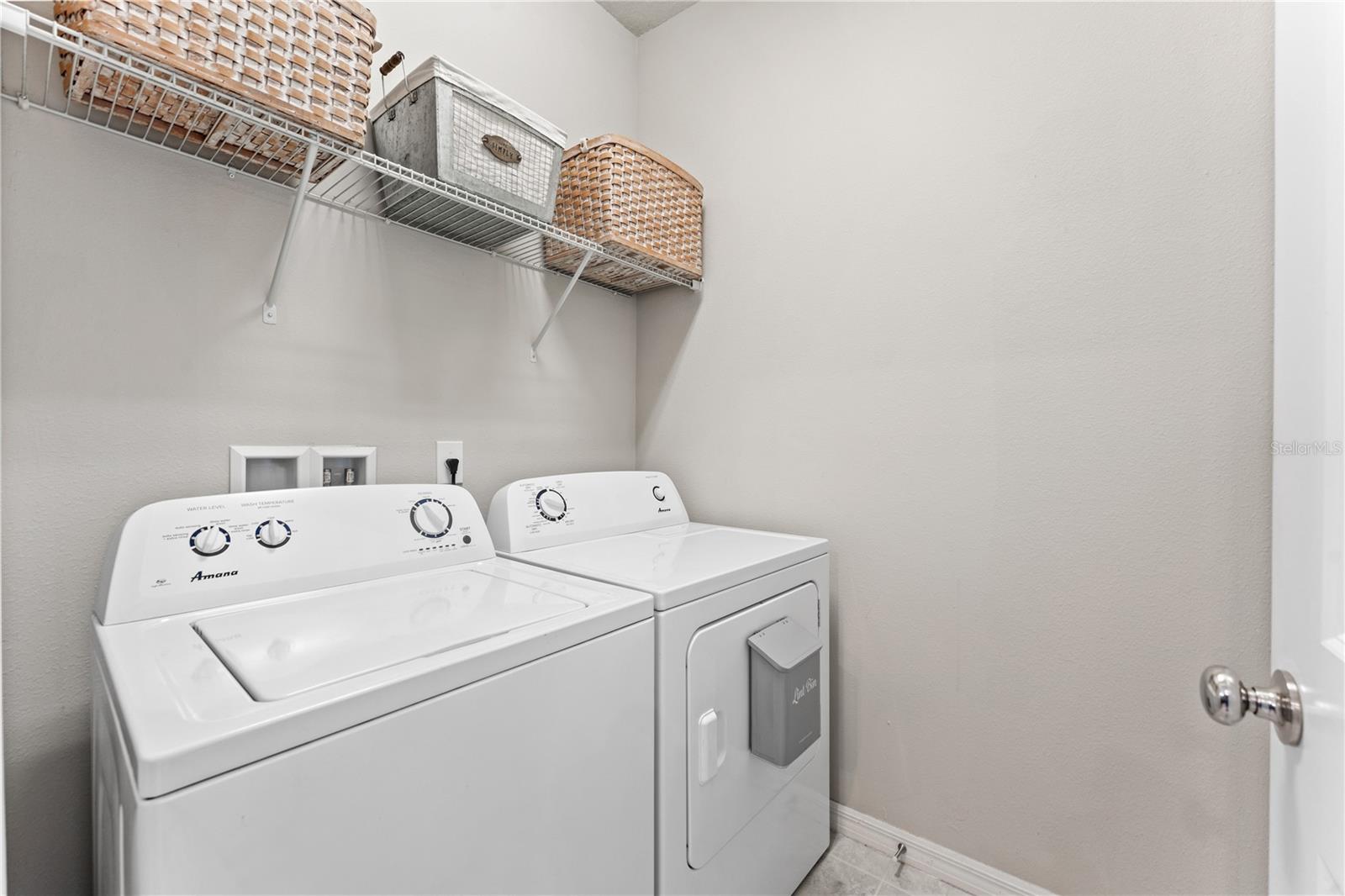 5033 Caspian St Property Photo 26