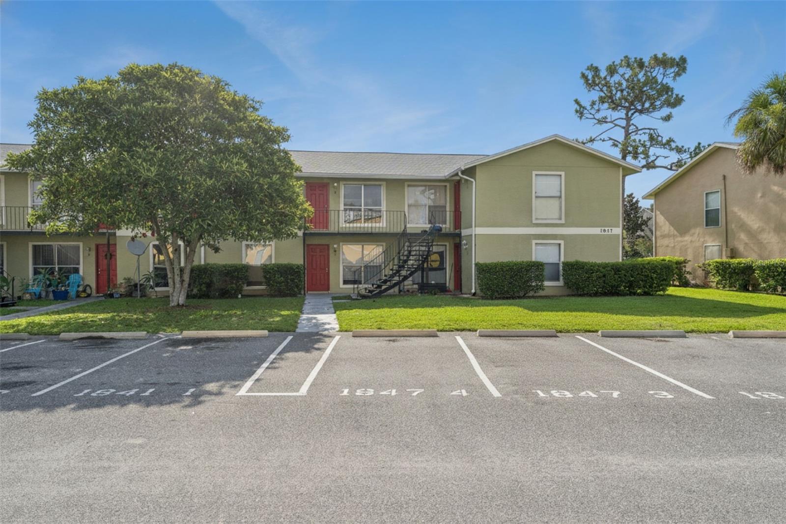 1847 CARALEE BLVD #4 Property Photo 1