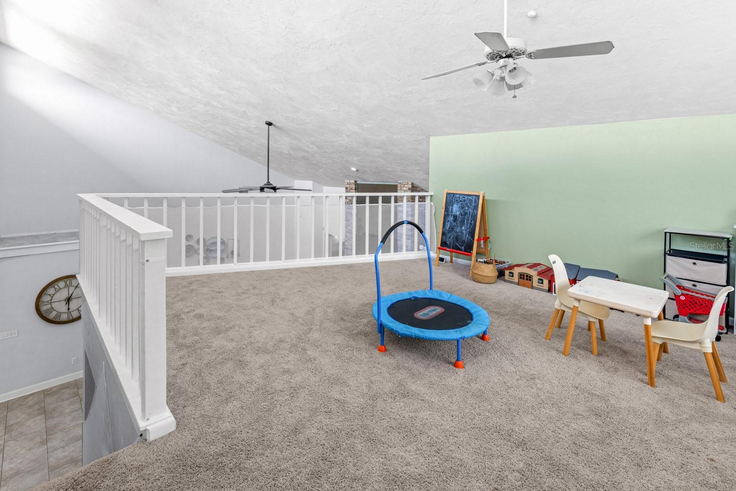 82 Kingsley Pl Property Photo 9