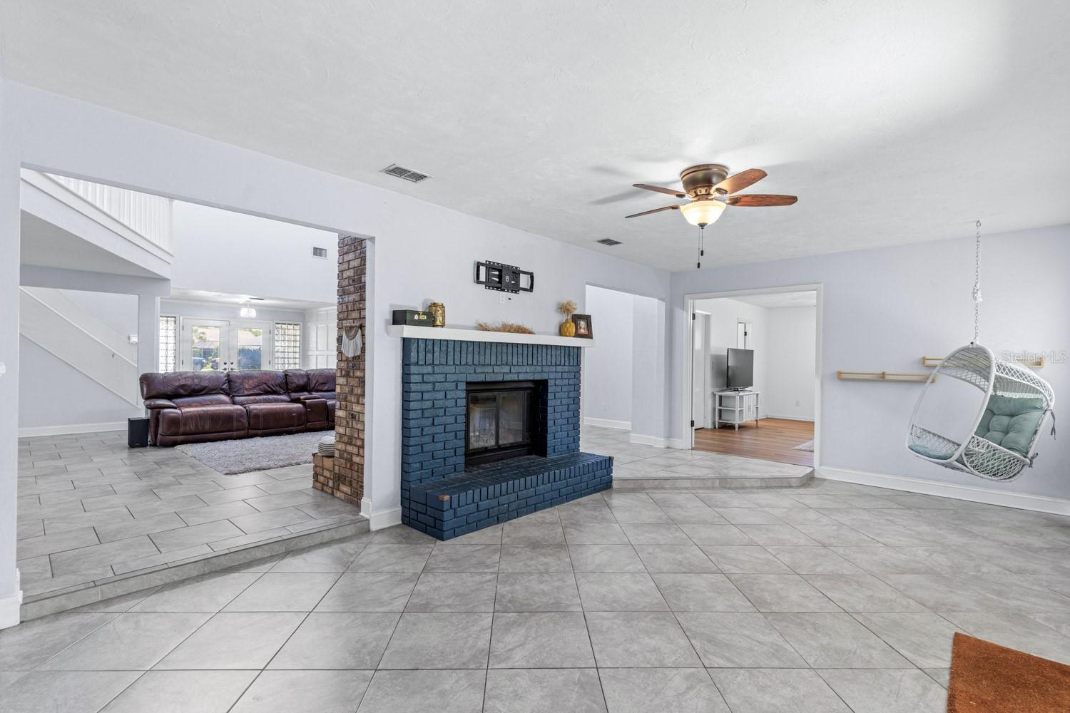 82 Kingsley Pl Property Photo 18