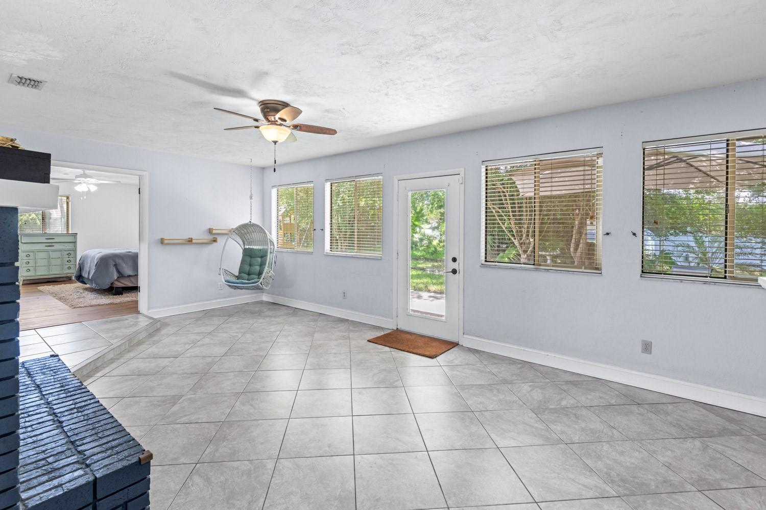 82 Kingsley Pl Property Photo 19