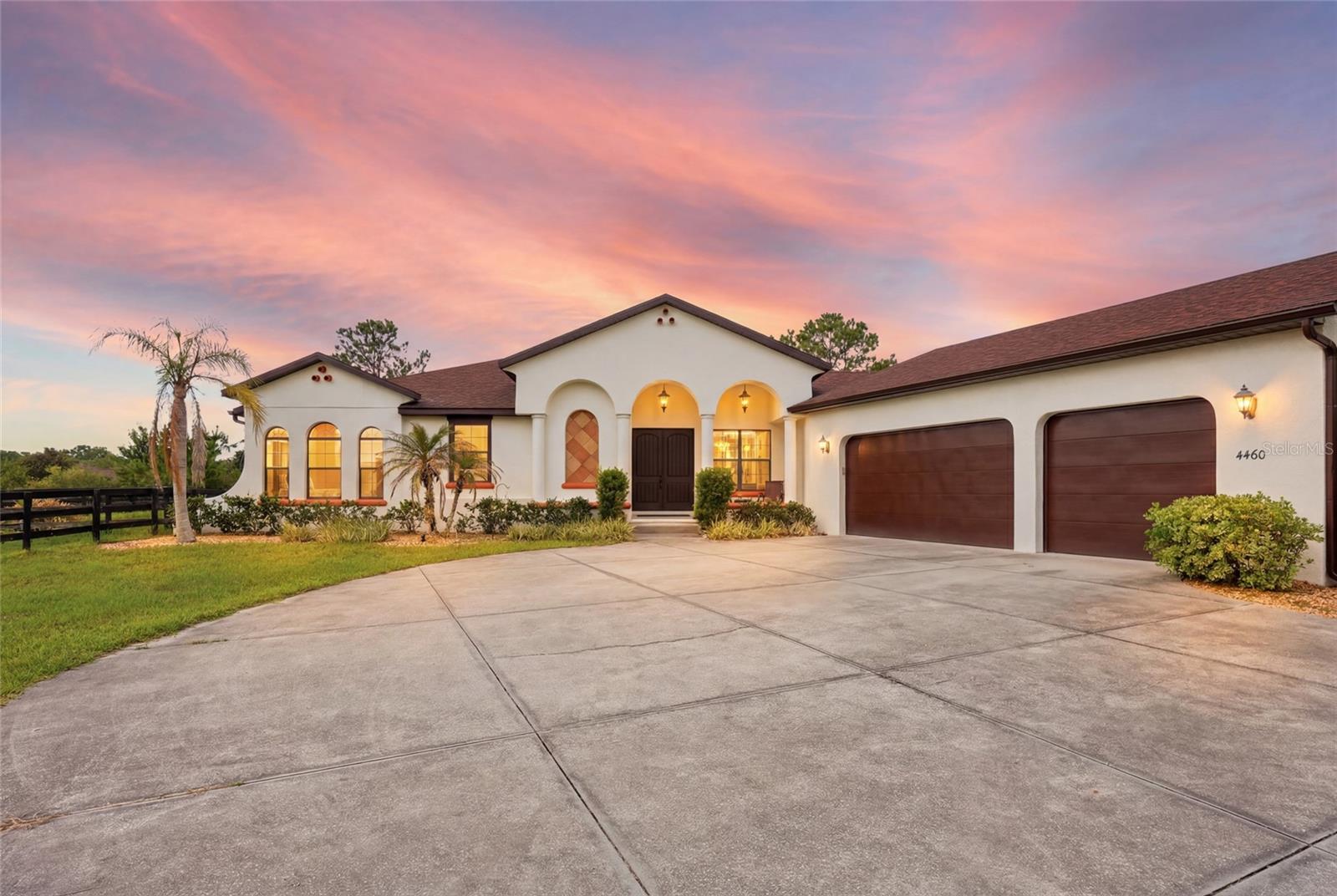4460 Runway Ln Property Photo 1