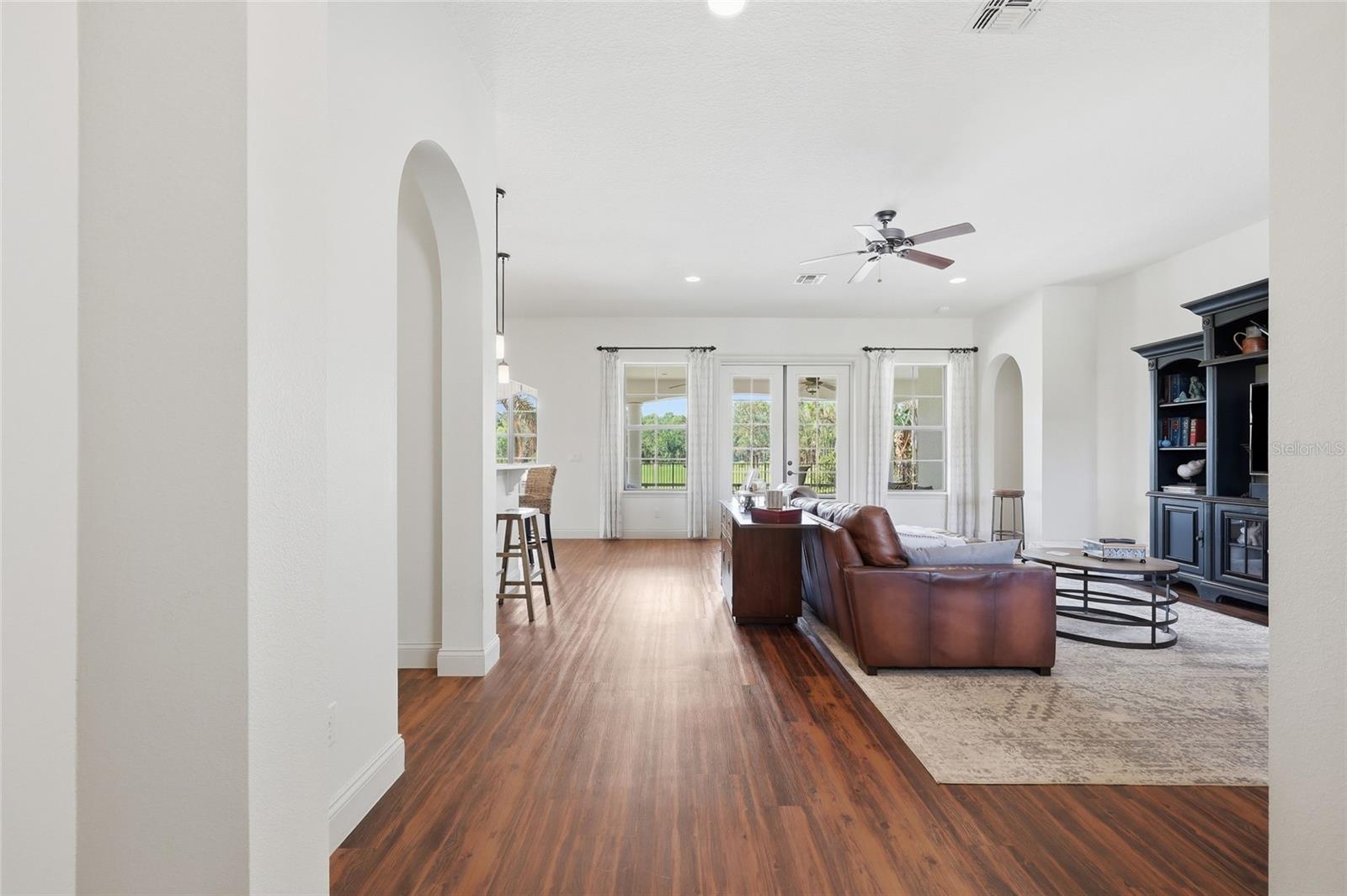 4460 Runway Ln Property Photo 8