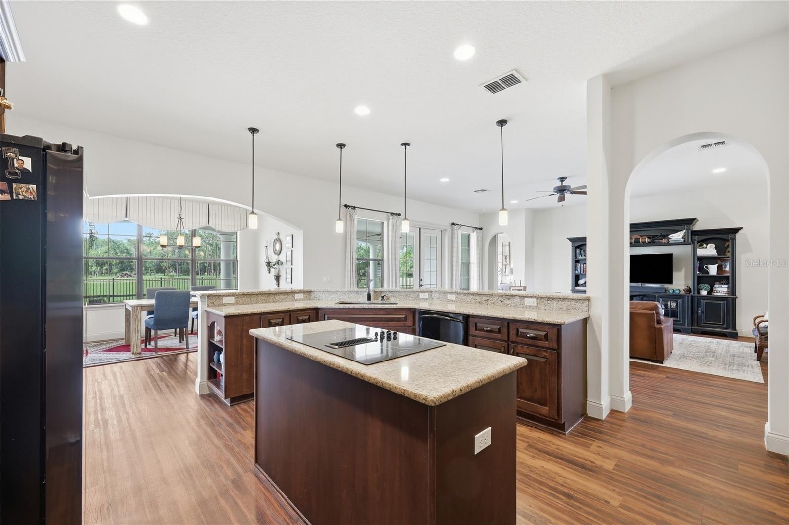 4460 Runway Ln Property Photo 18