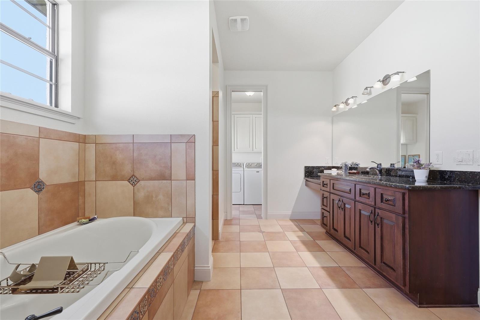 4460 Runway Ln Property Photo 24