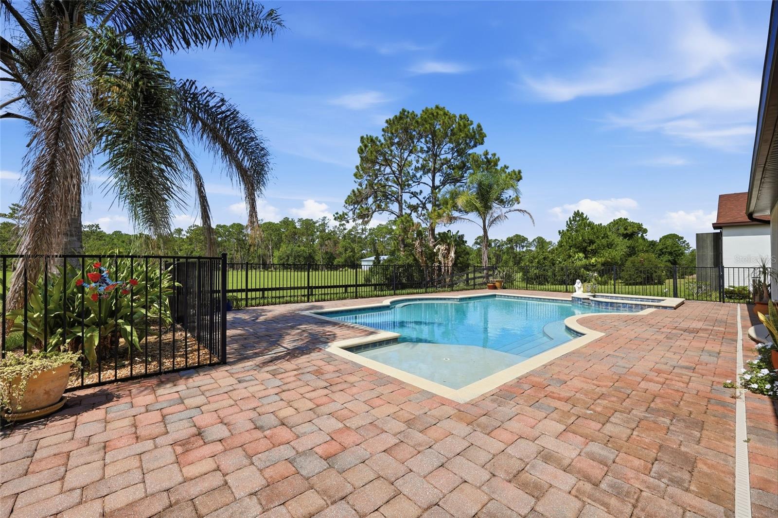 4460 Runway Ln Property Photo 43
