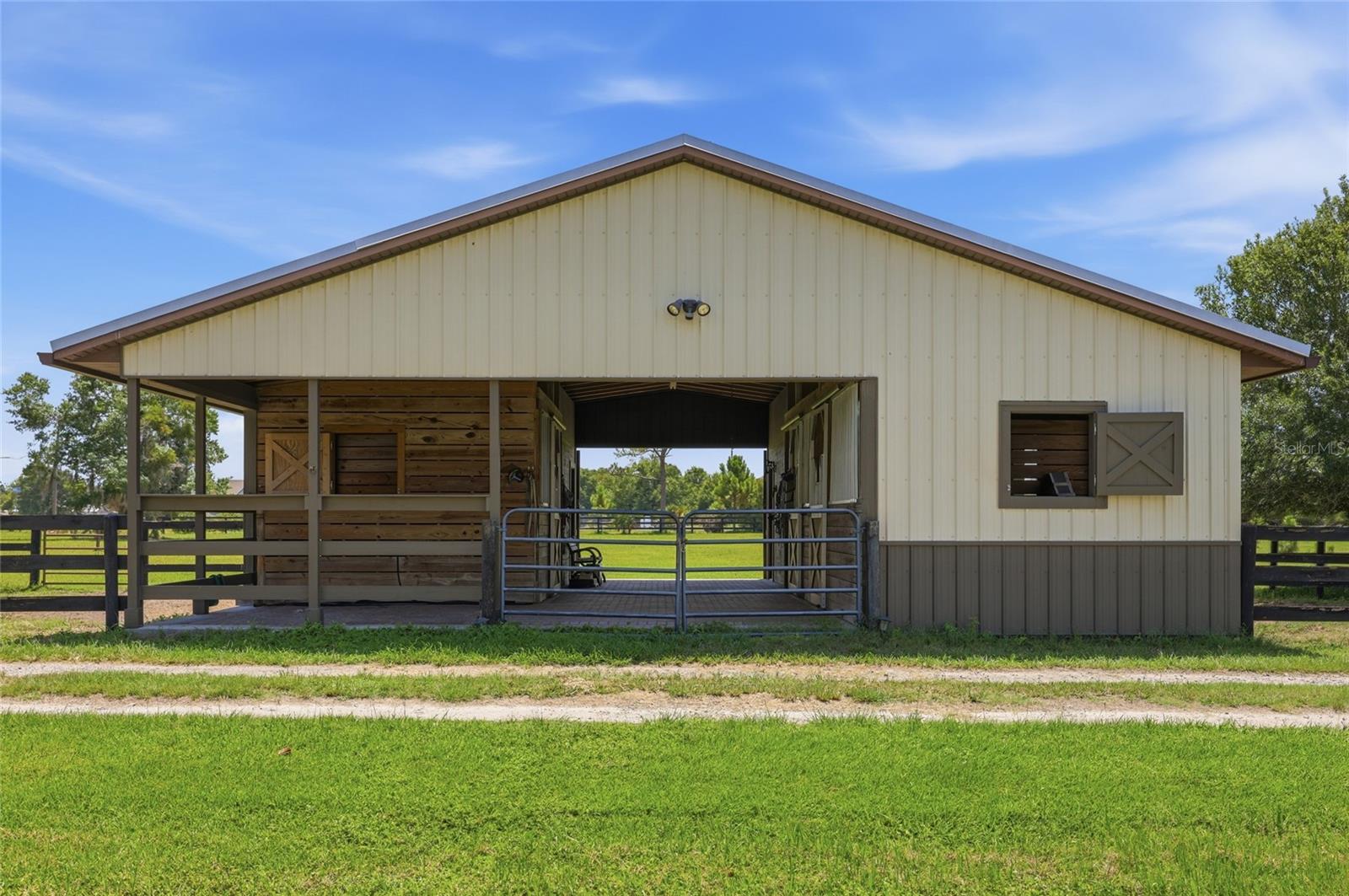 4460 Runway Ln Property Photo 44