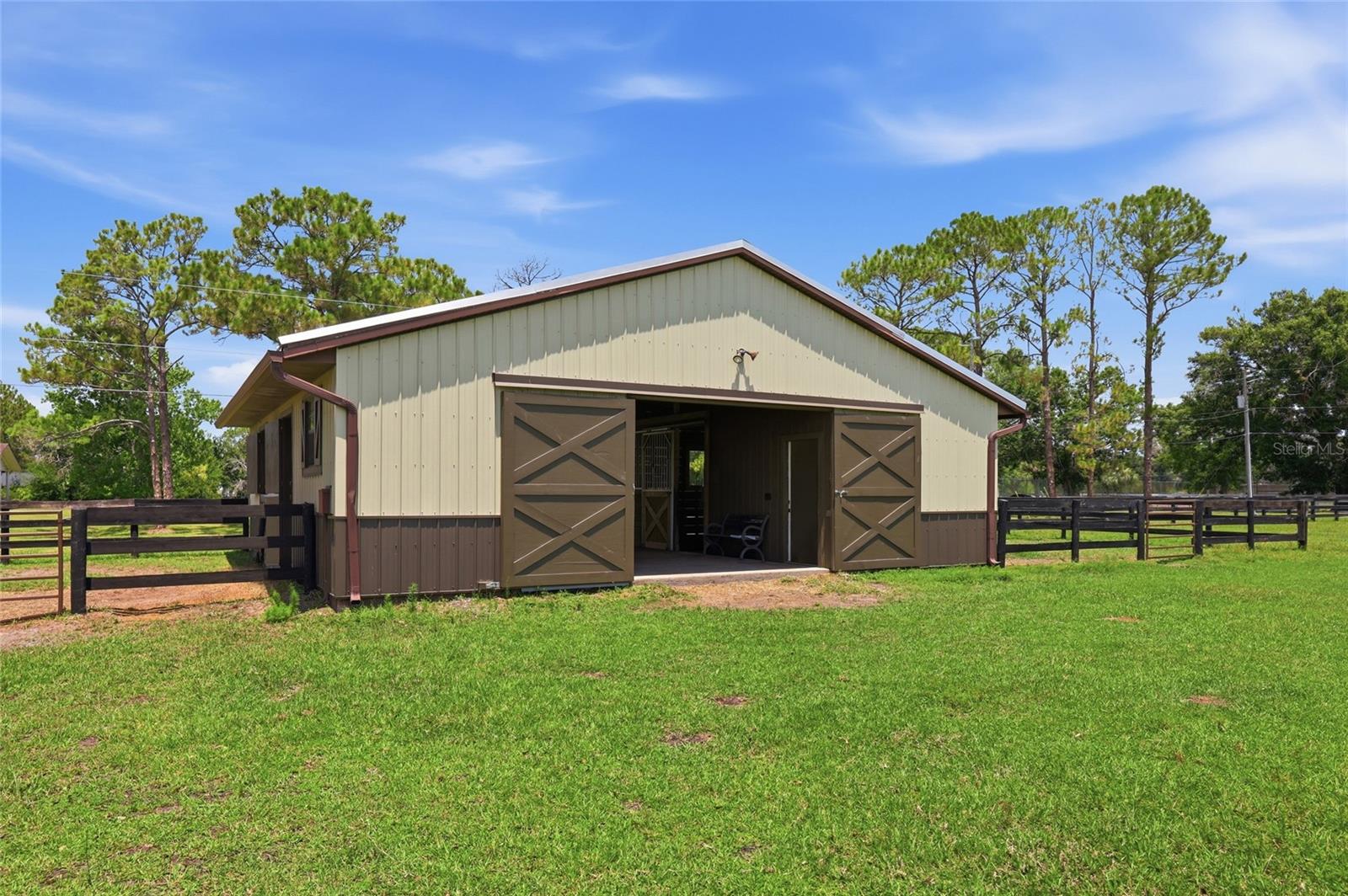 4460 Runway Ln Property Photo 46