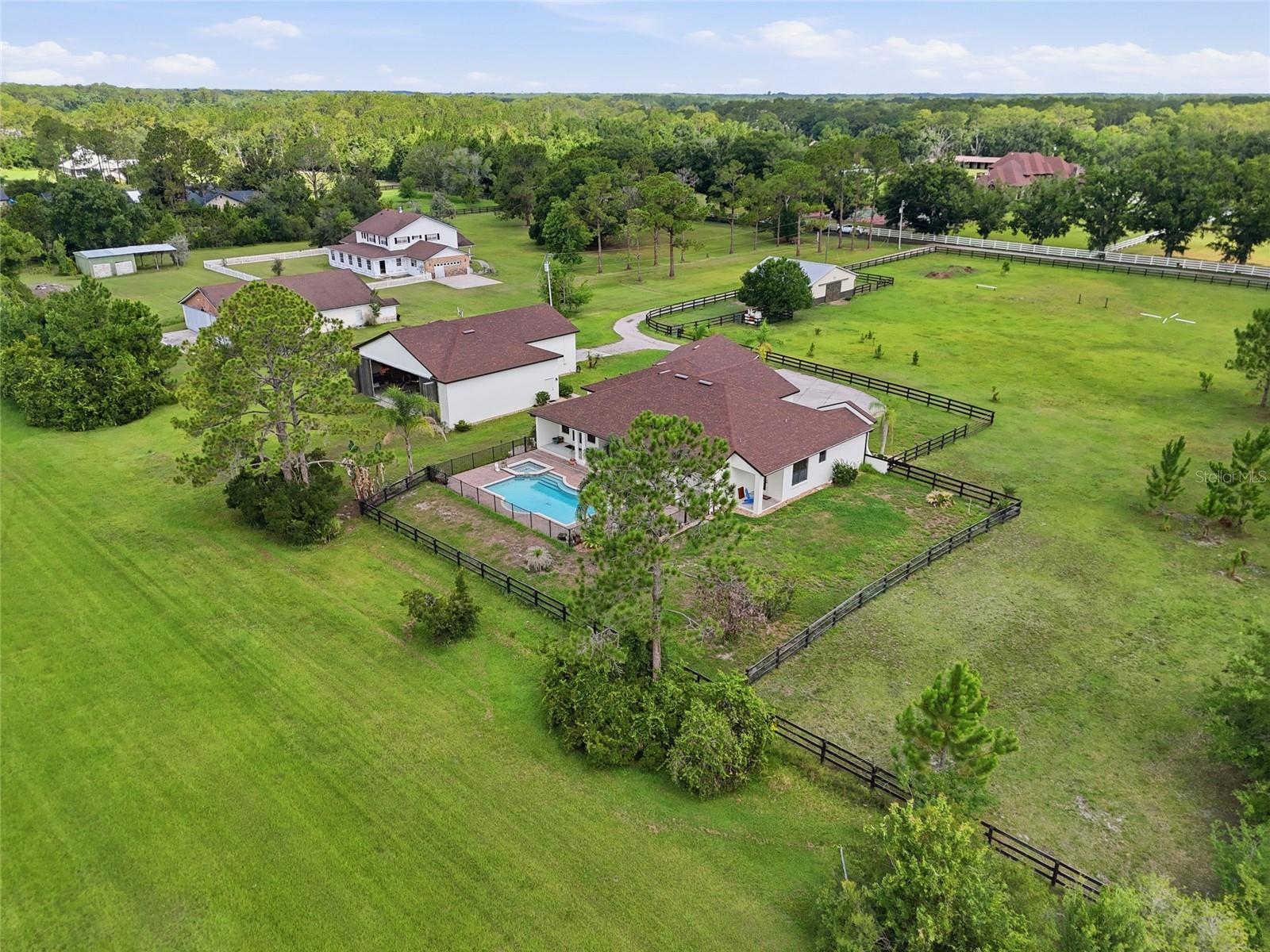 4460 Runway Ln Property Photo 62
