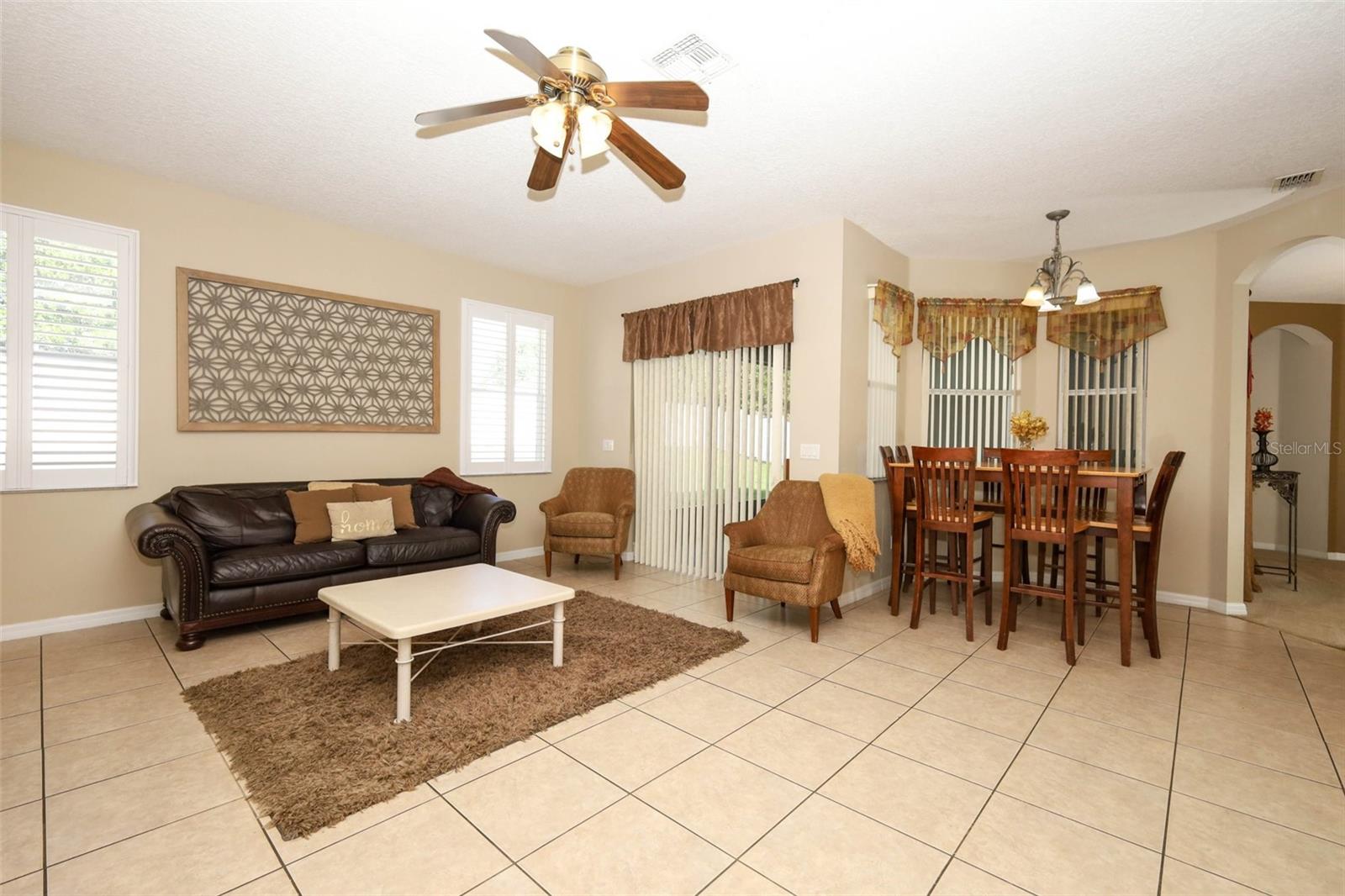 426 Alexandria Place Dr Property Photo 4