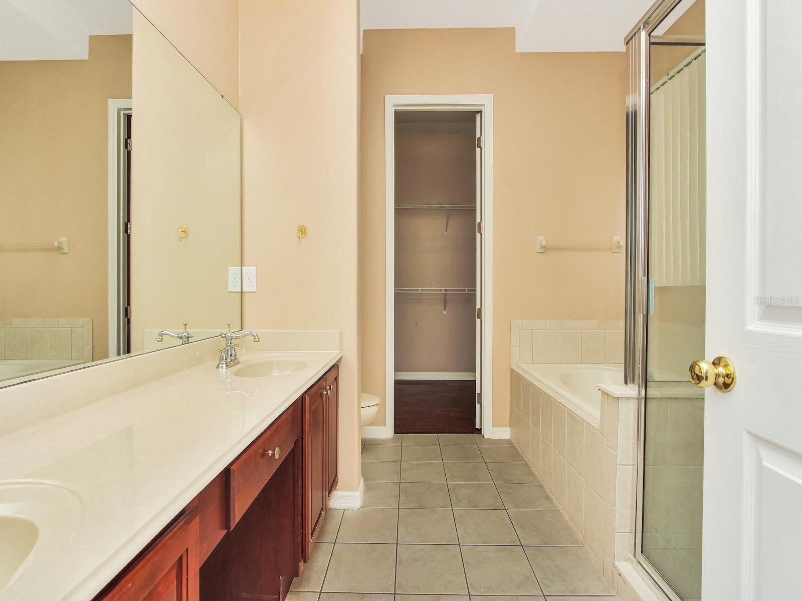 930 Spring Oak Cir Property Photo 19