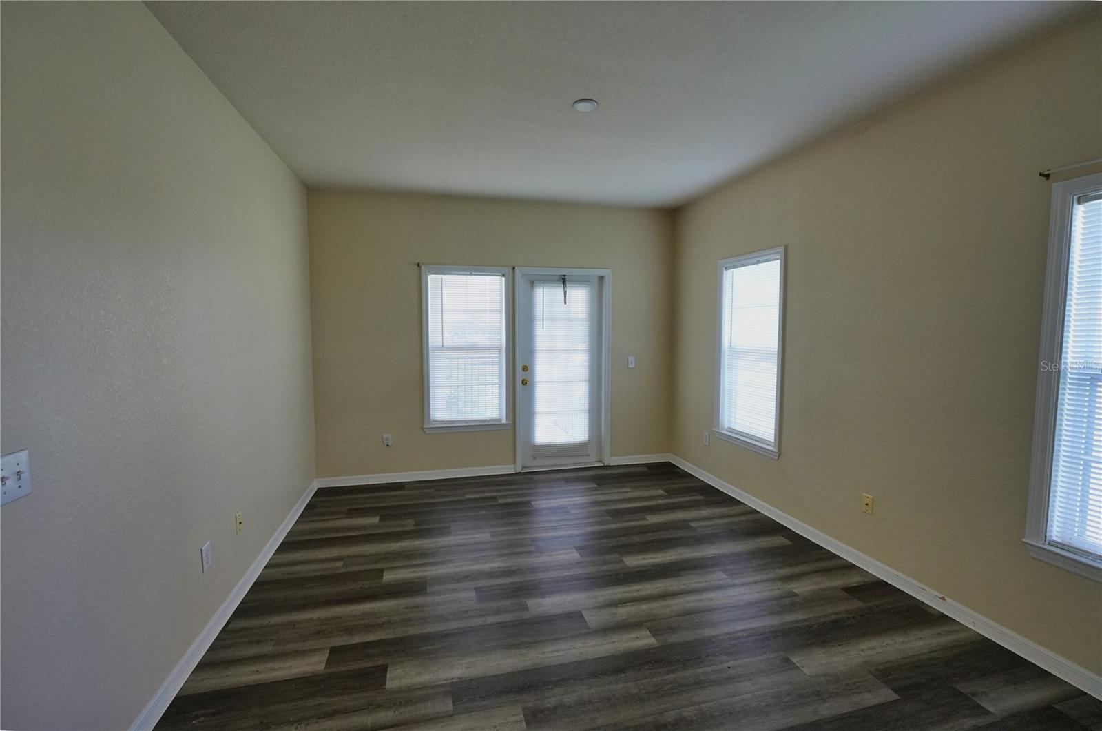 3757 Conroy Rd #2531 Property Photo 6