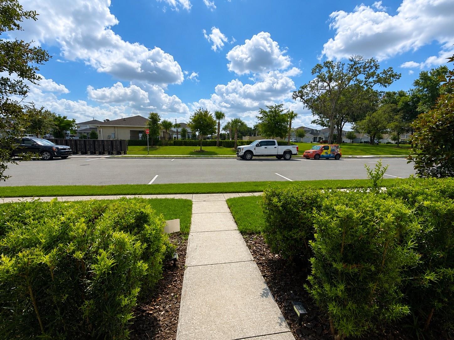 4086 Lush View Dr Property Photo 3