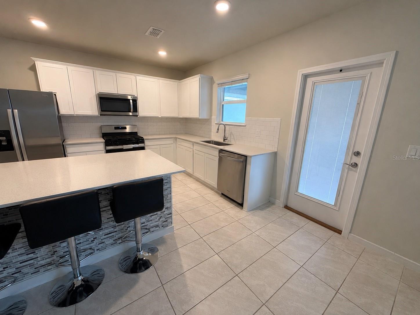 4086 Lush View Dr Property Photo 18