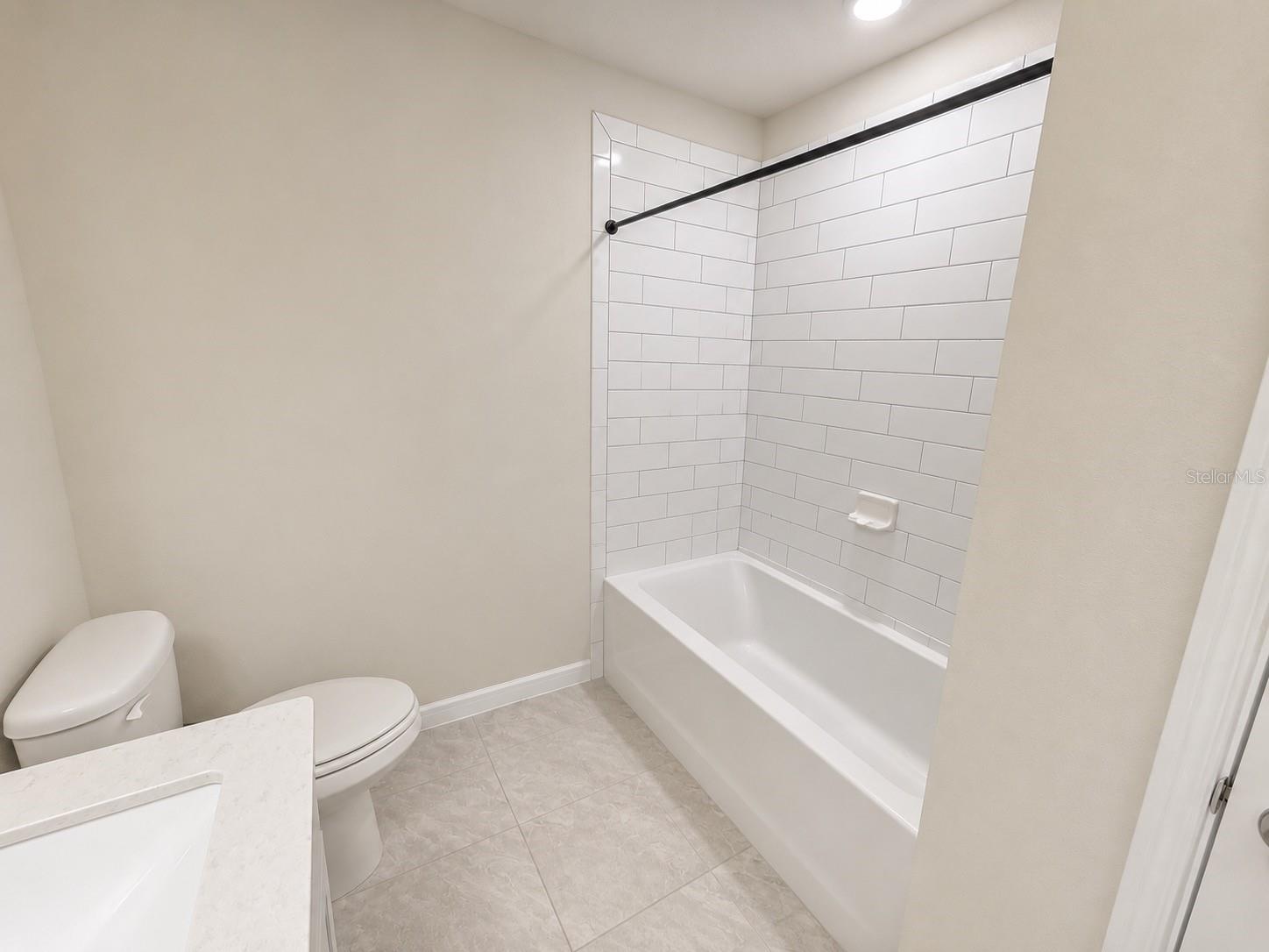 4086 Lush View Dr Property Photo 24