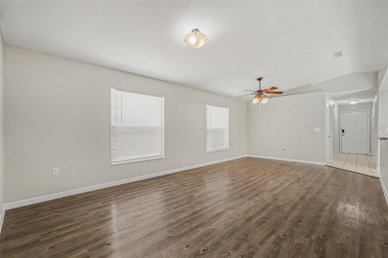 23110 Dover Dr Property Photo 3