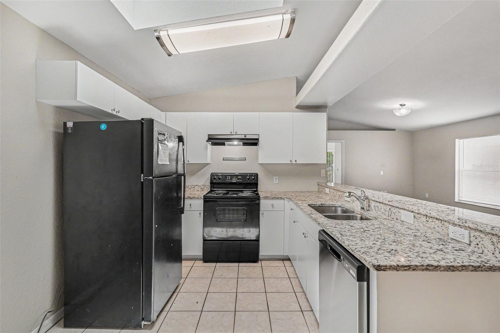 23110 Dover Dr Property Photo 5