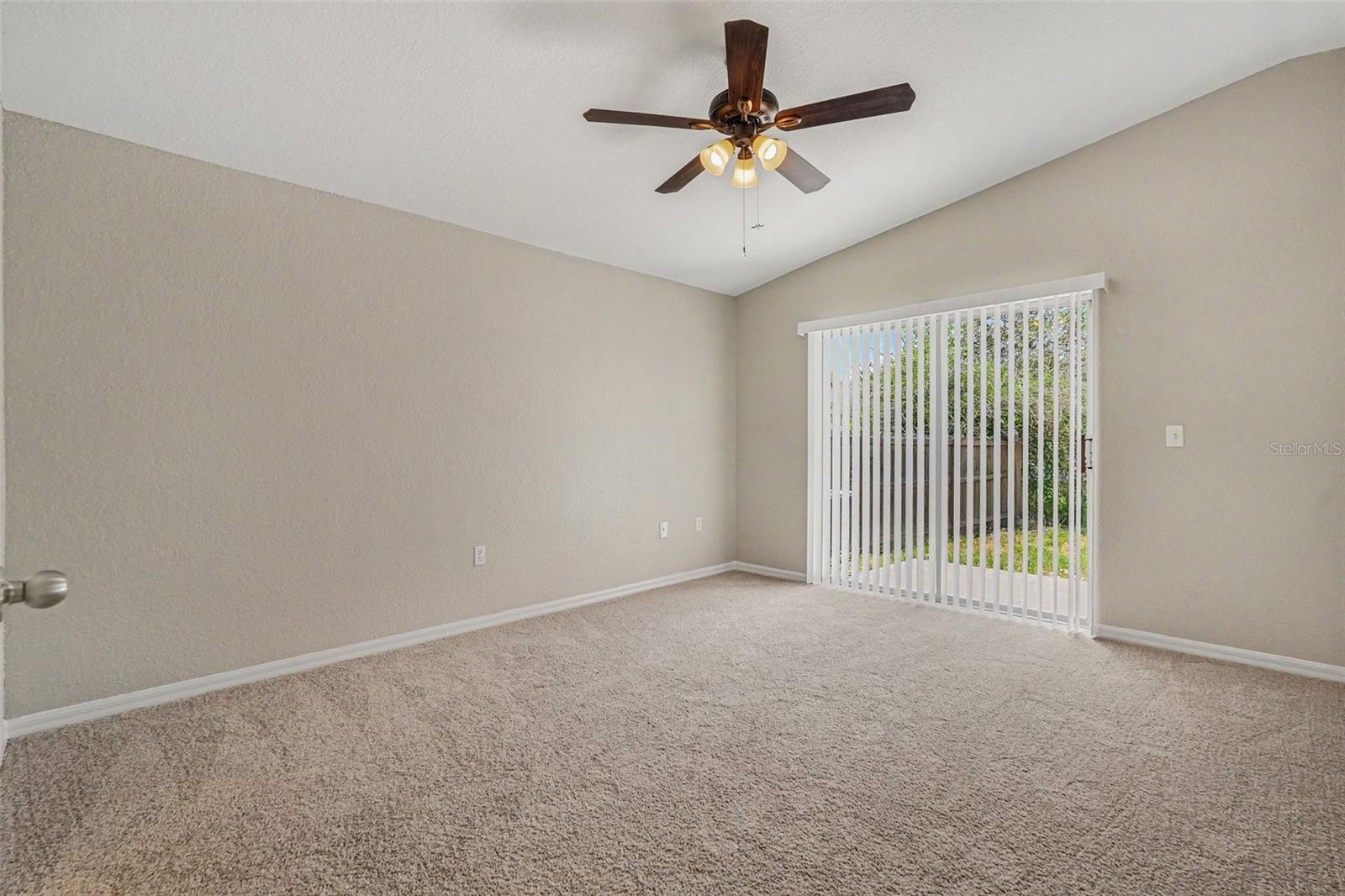 23110 Dover Dr Property Photo 11