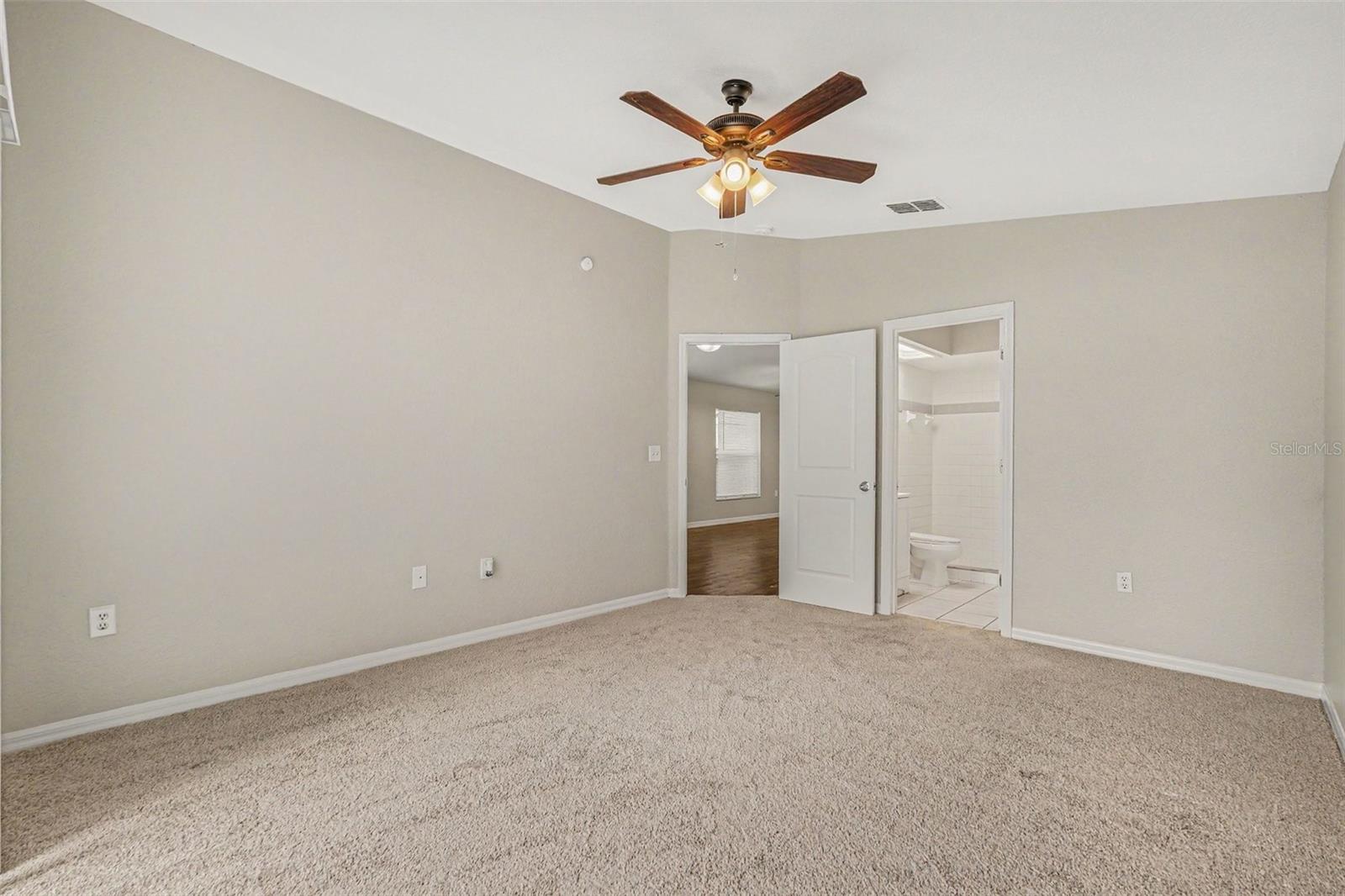 23110 Dover Dr Property Photo 14