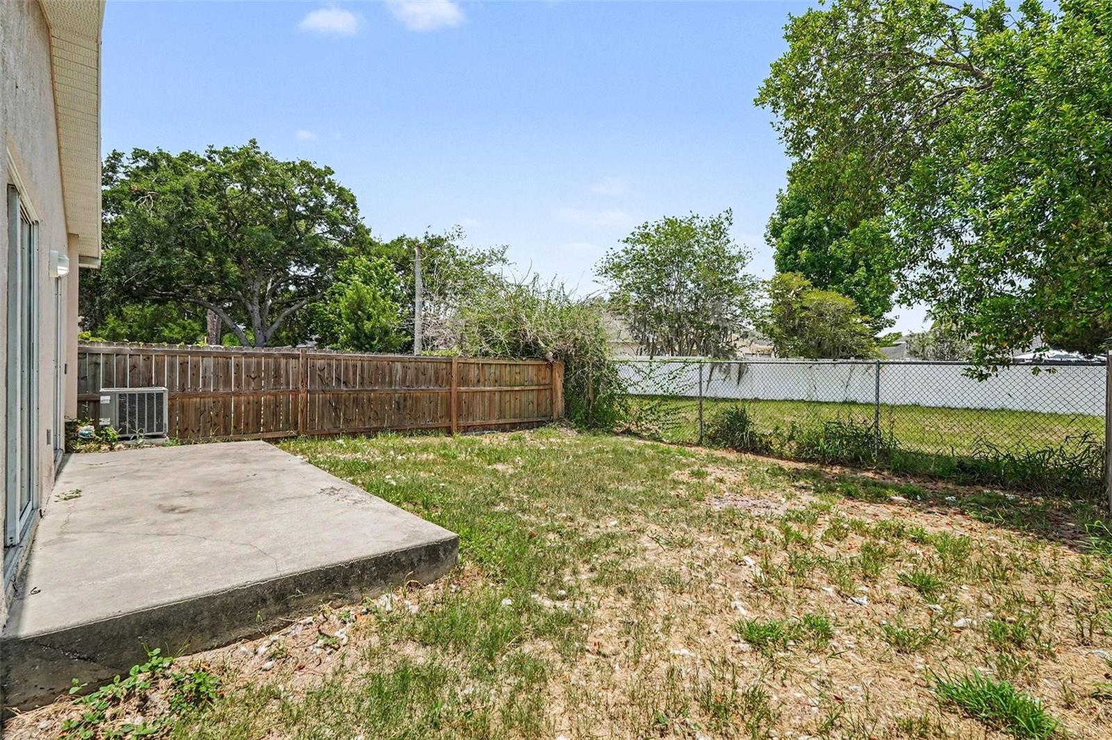 23110 Dover Dr Property Photo 21