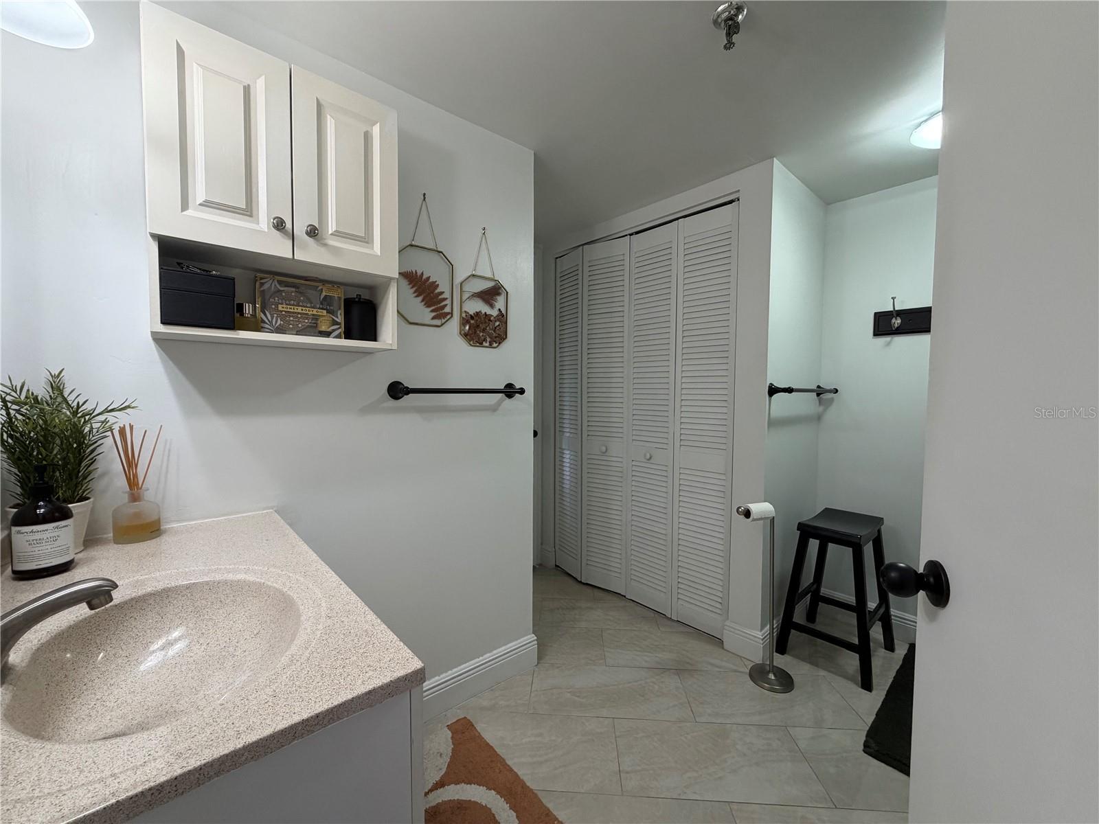 400 E Colonial Dr #1604 Property Photo 12