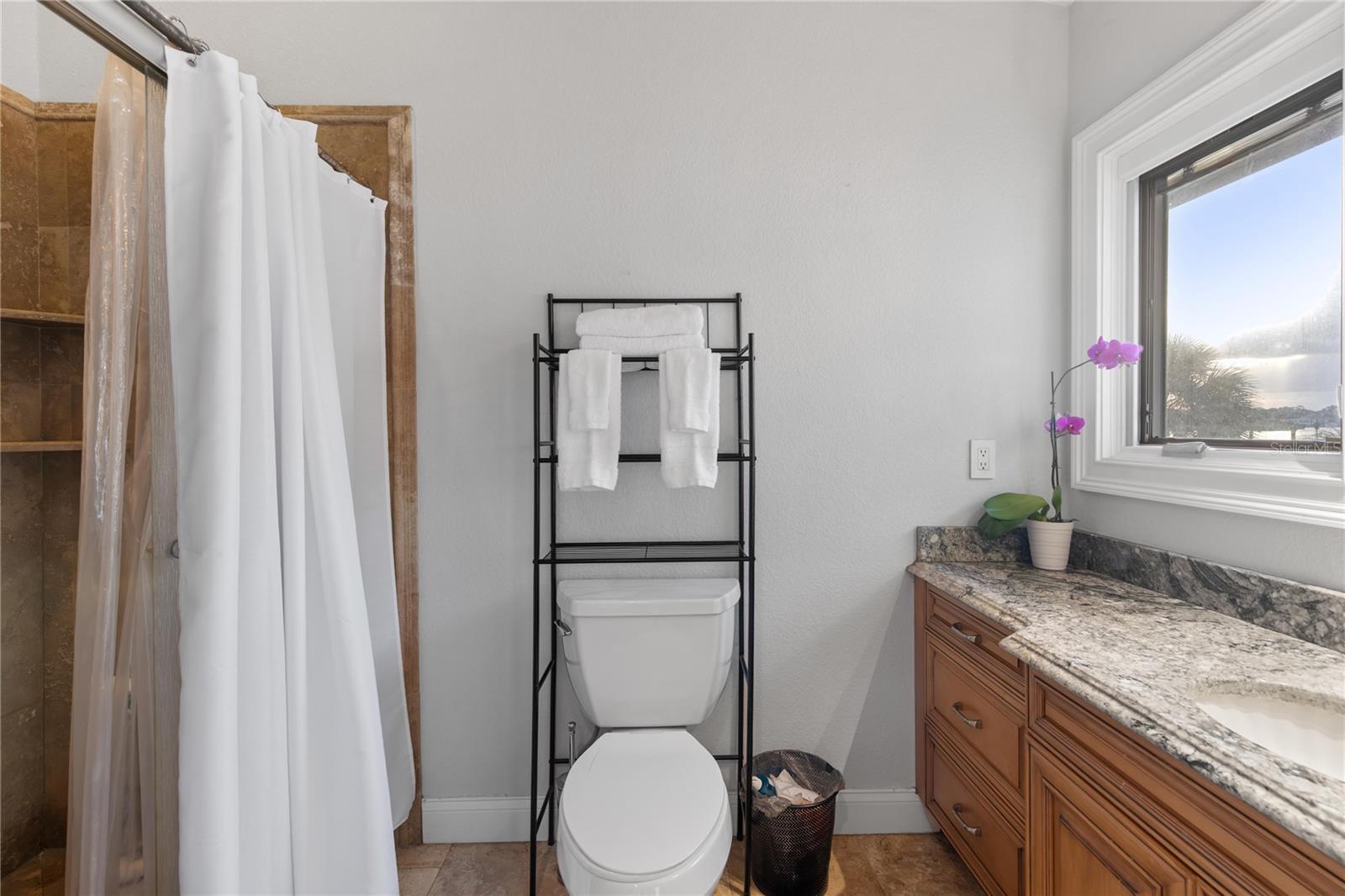 2201 Cove Ct Property Photo 40