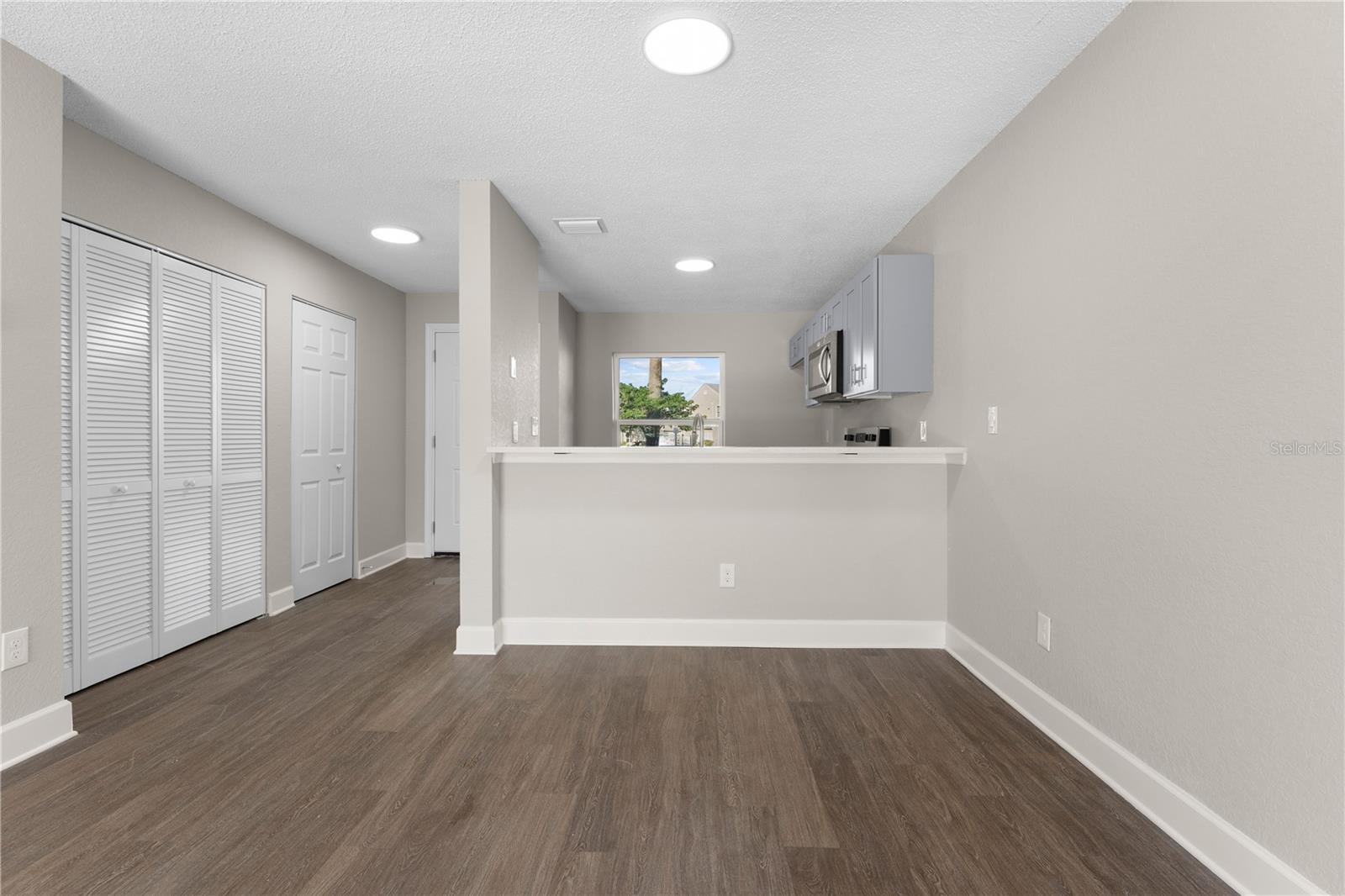 2508 Woodgate Blvd #105 Property Photo 14