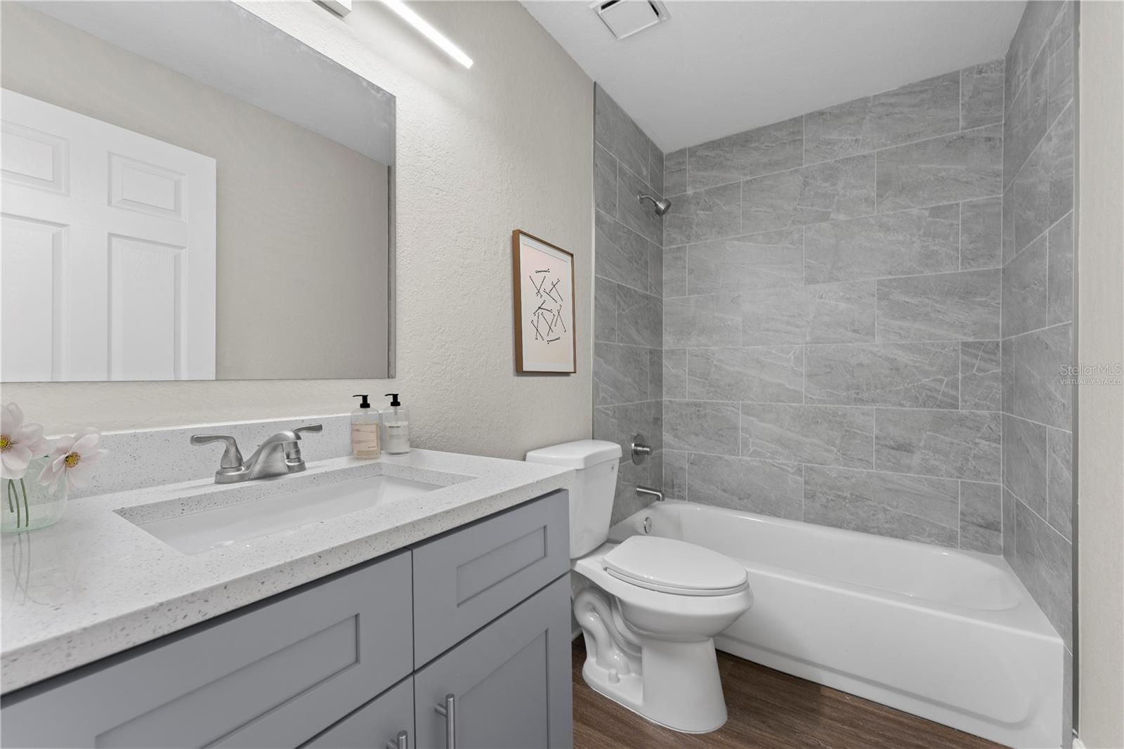 2508 Woodgate Blvd #105 Property Photo 21