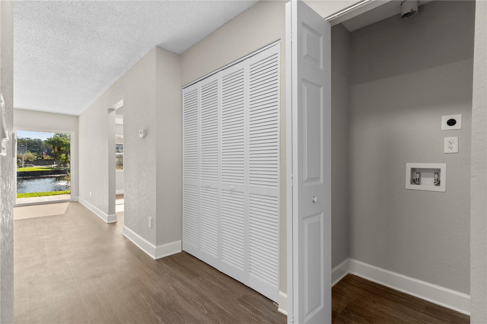 2508 Woodgate Blvd #105 Property Photo 23