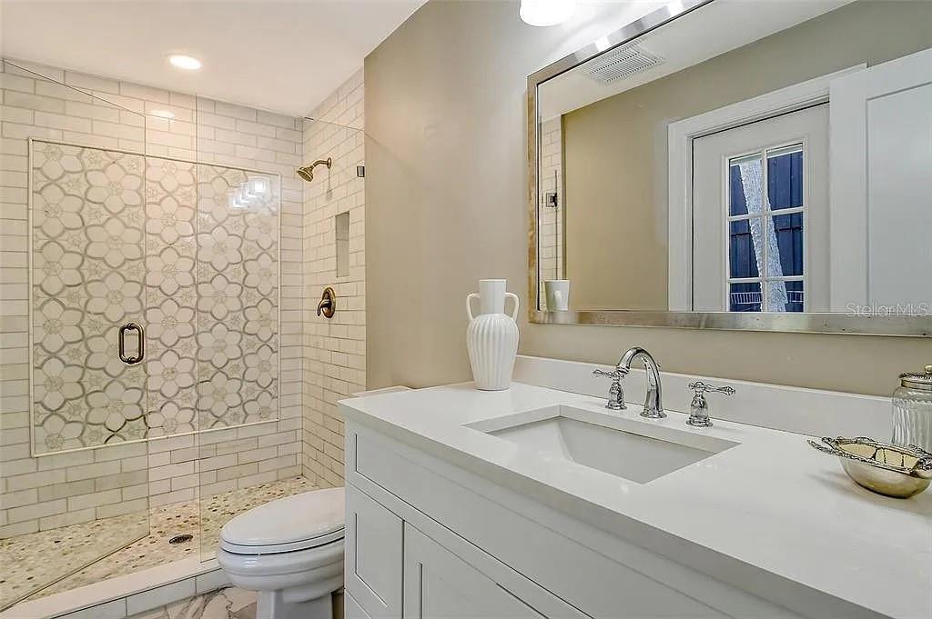 4852 Featherbed Ln Property Photo 28