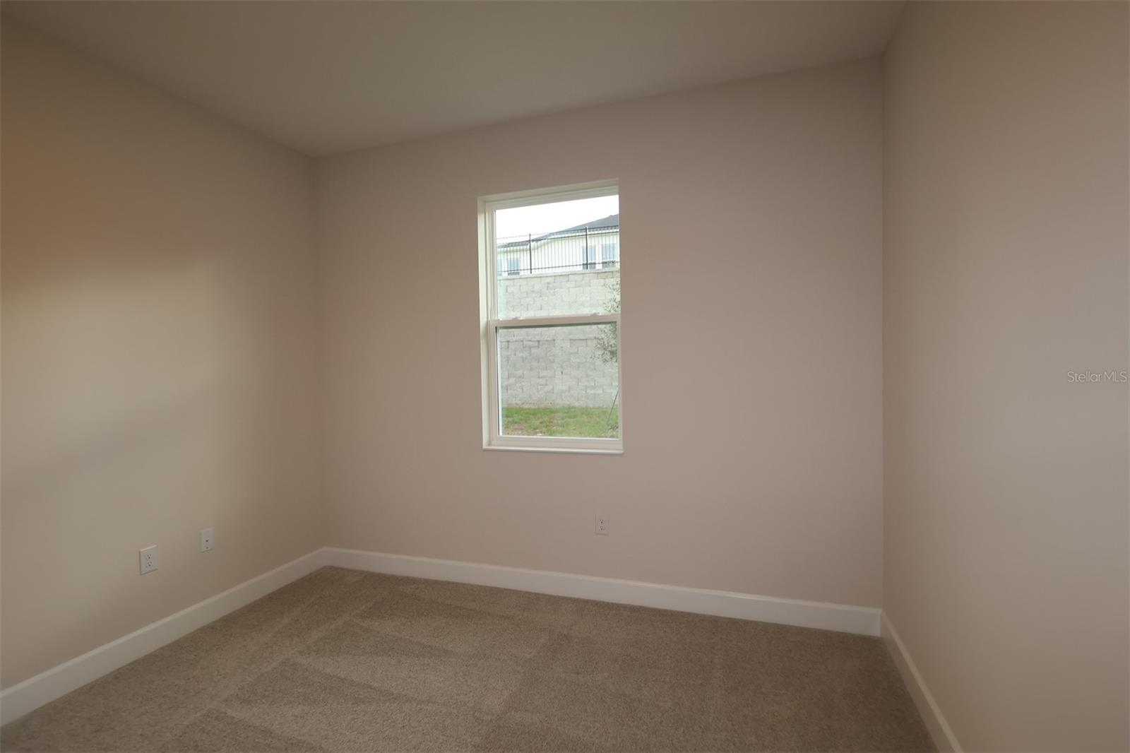 3223 Roseville Dr Property Photo 9