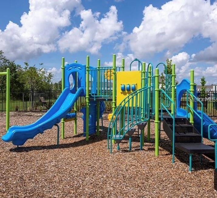 2852 Skyline Loop Property Photo 13