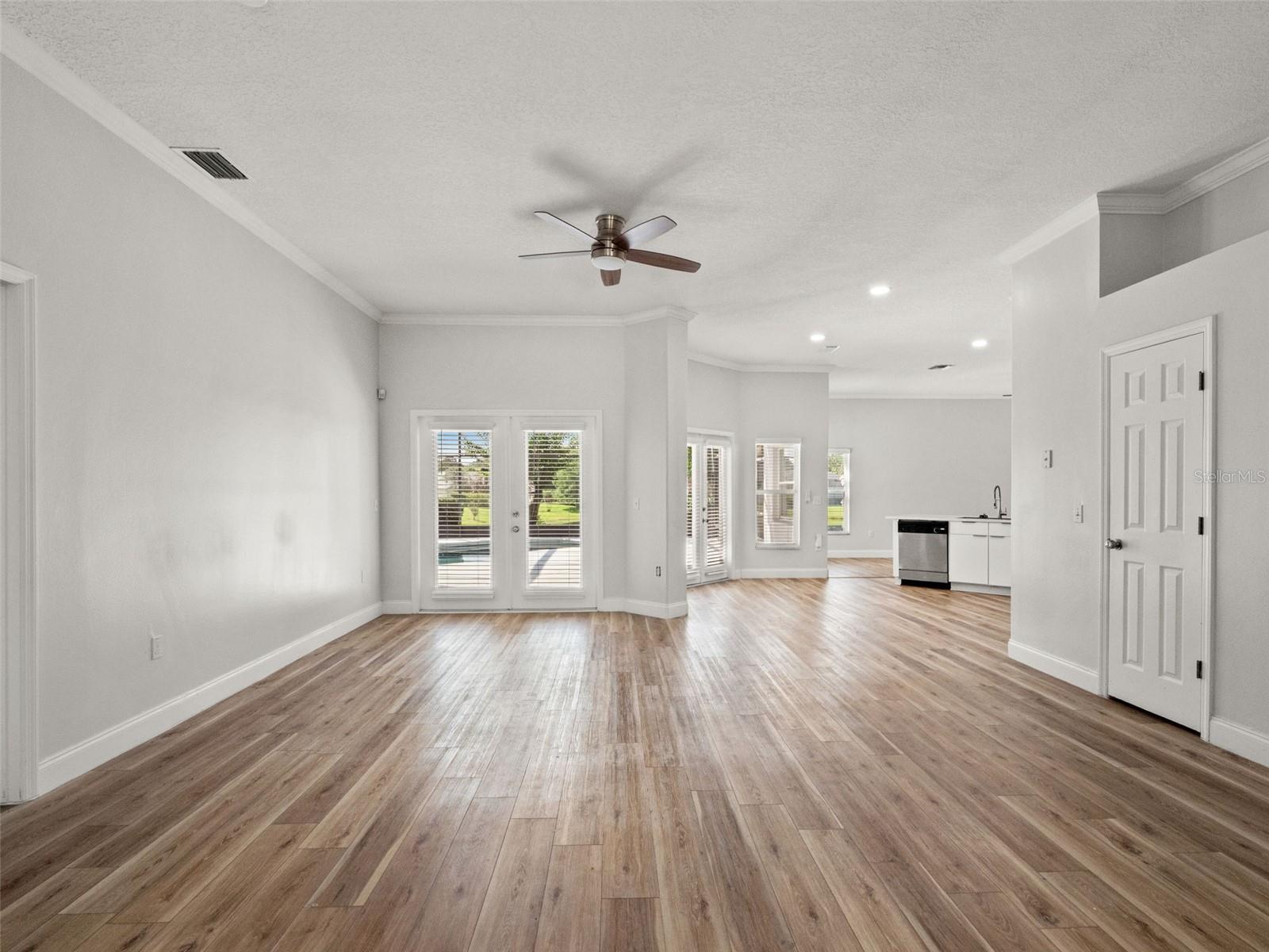 5809 Guenevere Ct Property Photo 5