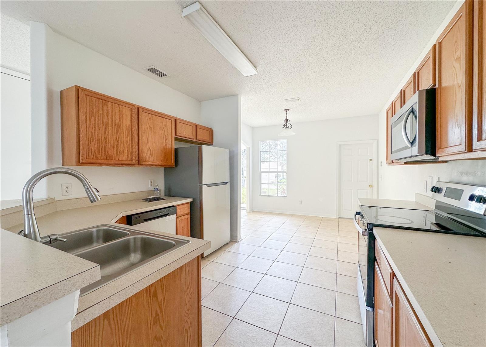 402 Sunset View Dr Property Photo 5