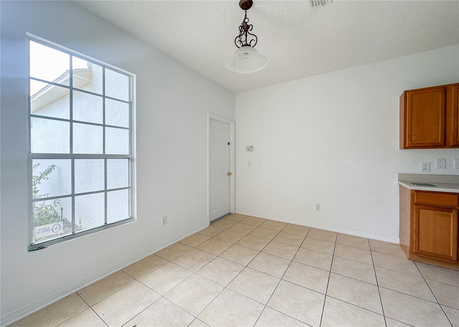 402 Sunset View Dr Property Photo 7
