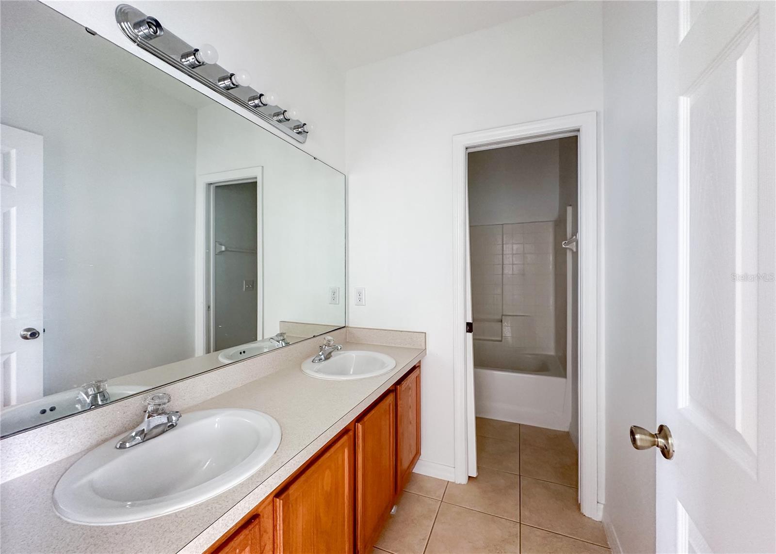 402 Sunset View Dr Property Photo 18