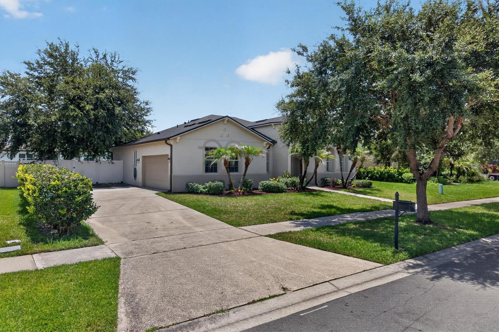 3922 Cedar Hammock Trl Property Photo 6