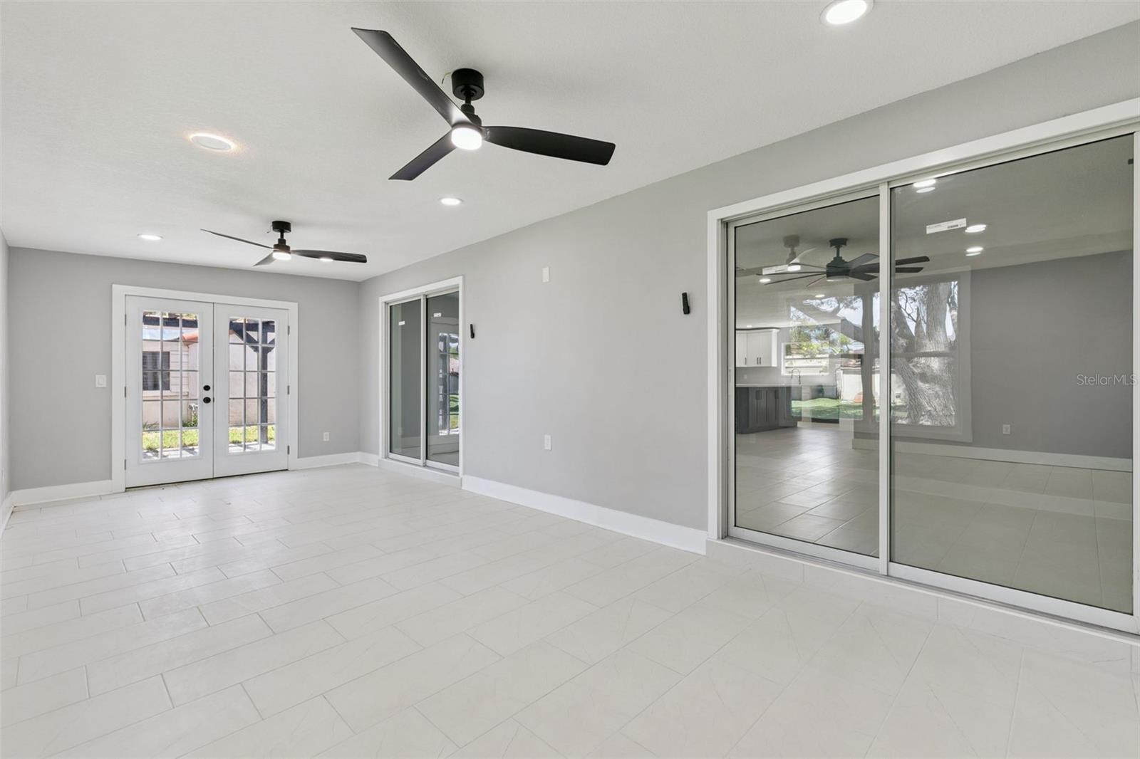 10633 Watertown Ct Property Photo 10