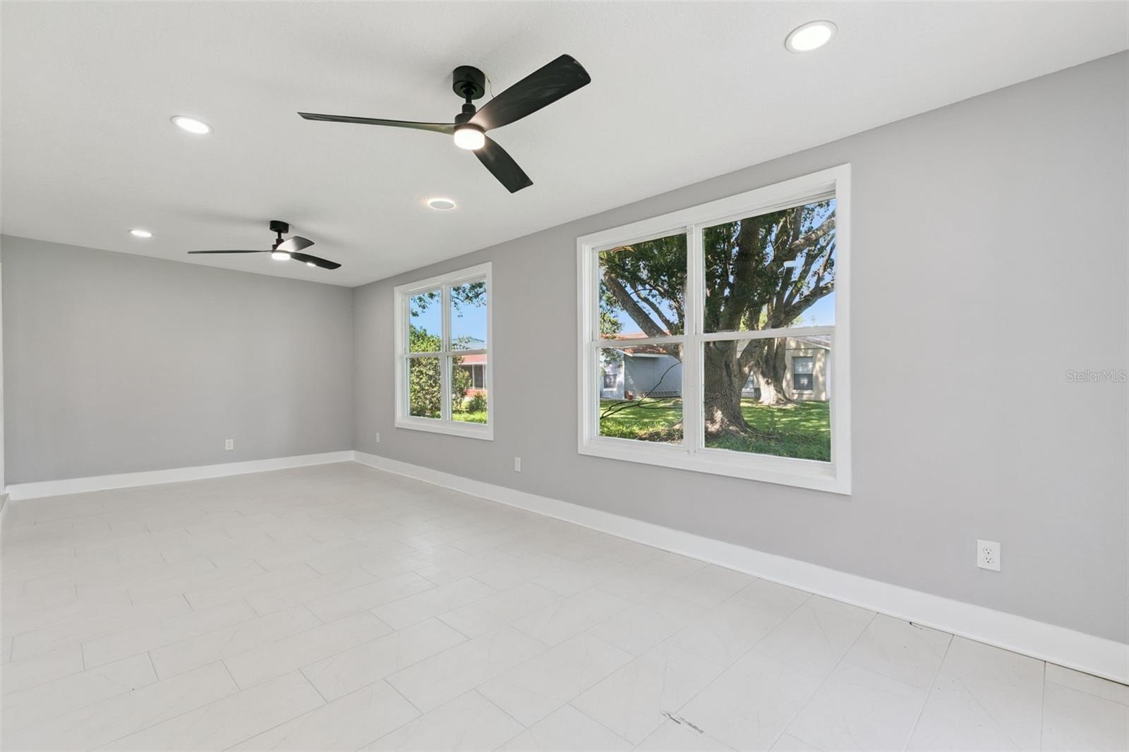 10633 Watertown Ct Property Photo 11