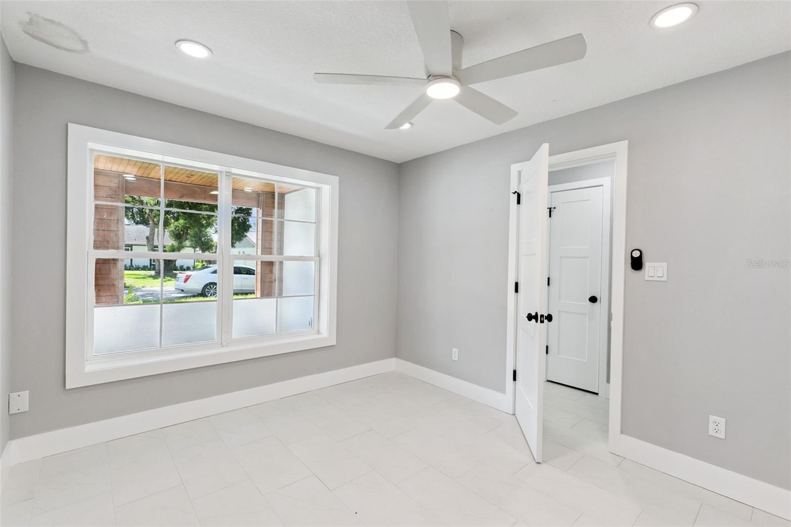 10633 Watertown Ct Property Photo 13
