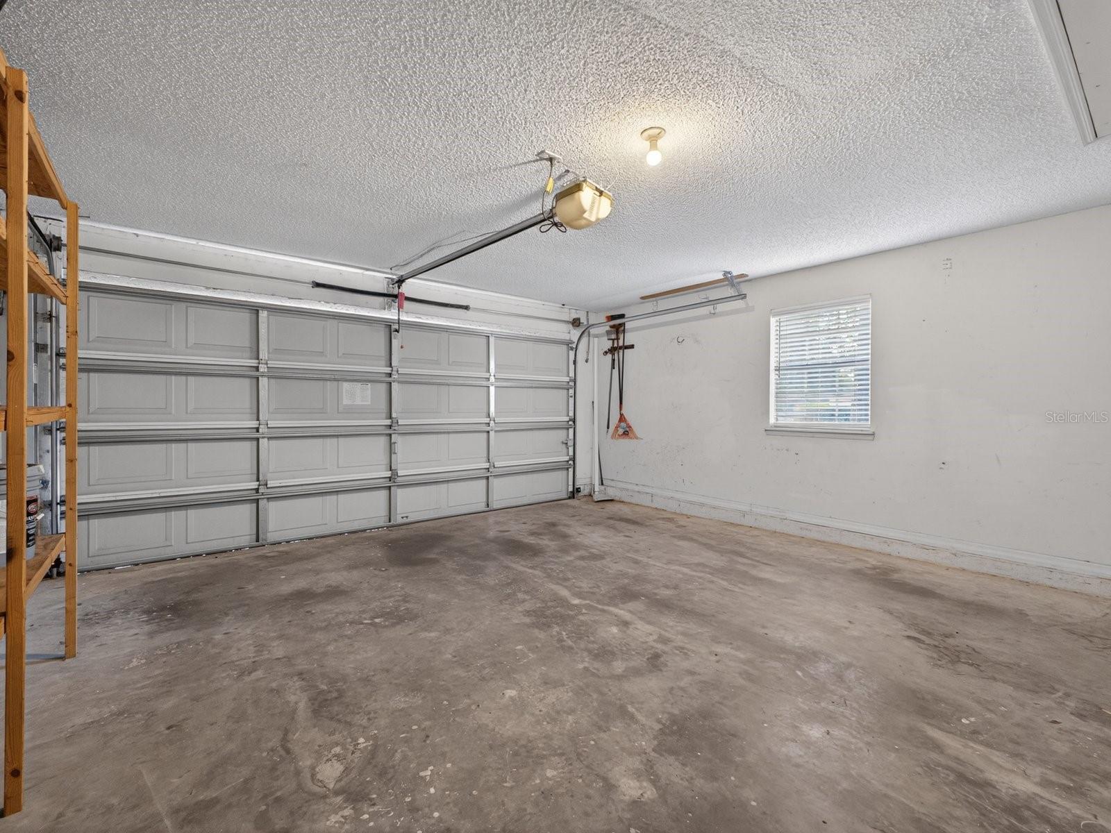 1008 Royal Oaks Dr Property Photo 19