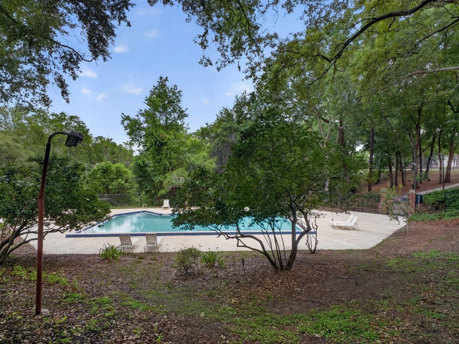 1008 Royal Oaks Dr Property Photo 21
