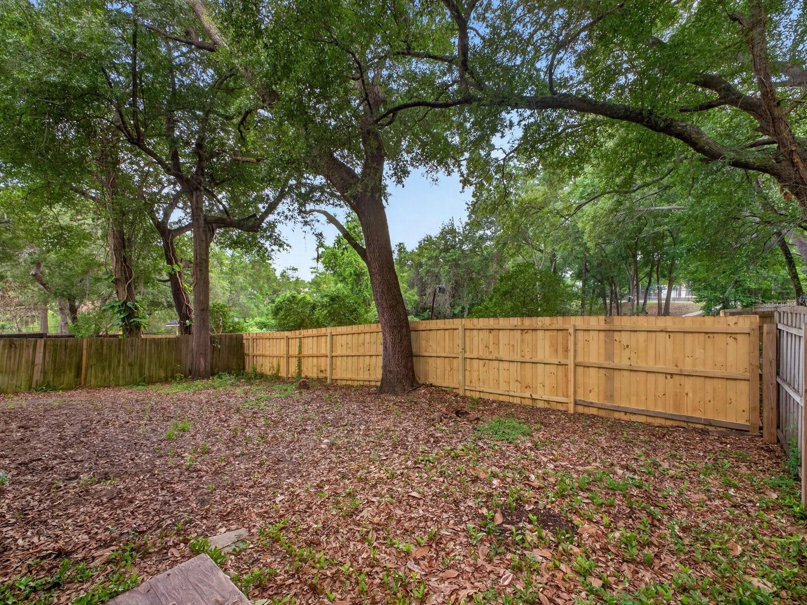 1008 Royal Oaks Dr Property Photo 24