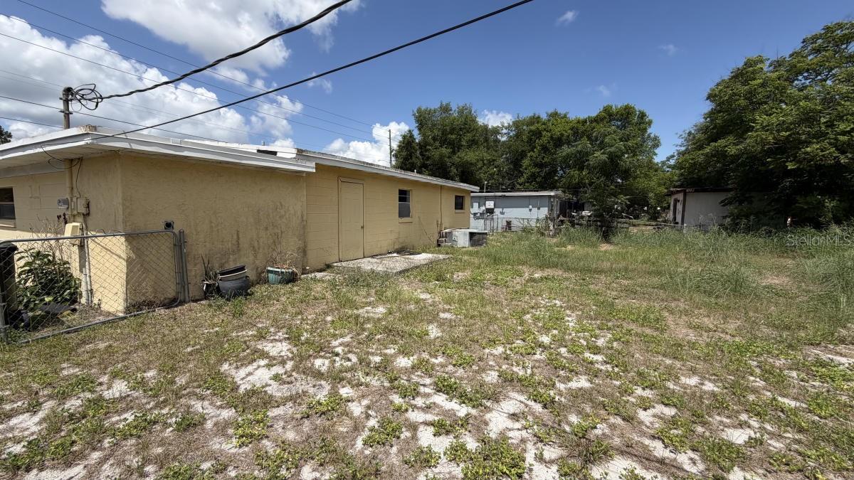 1004 Wurst Rd Property Photo 22