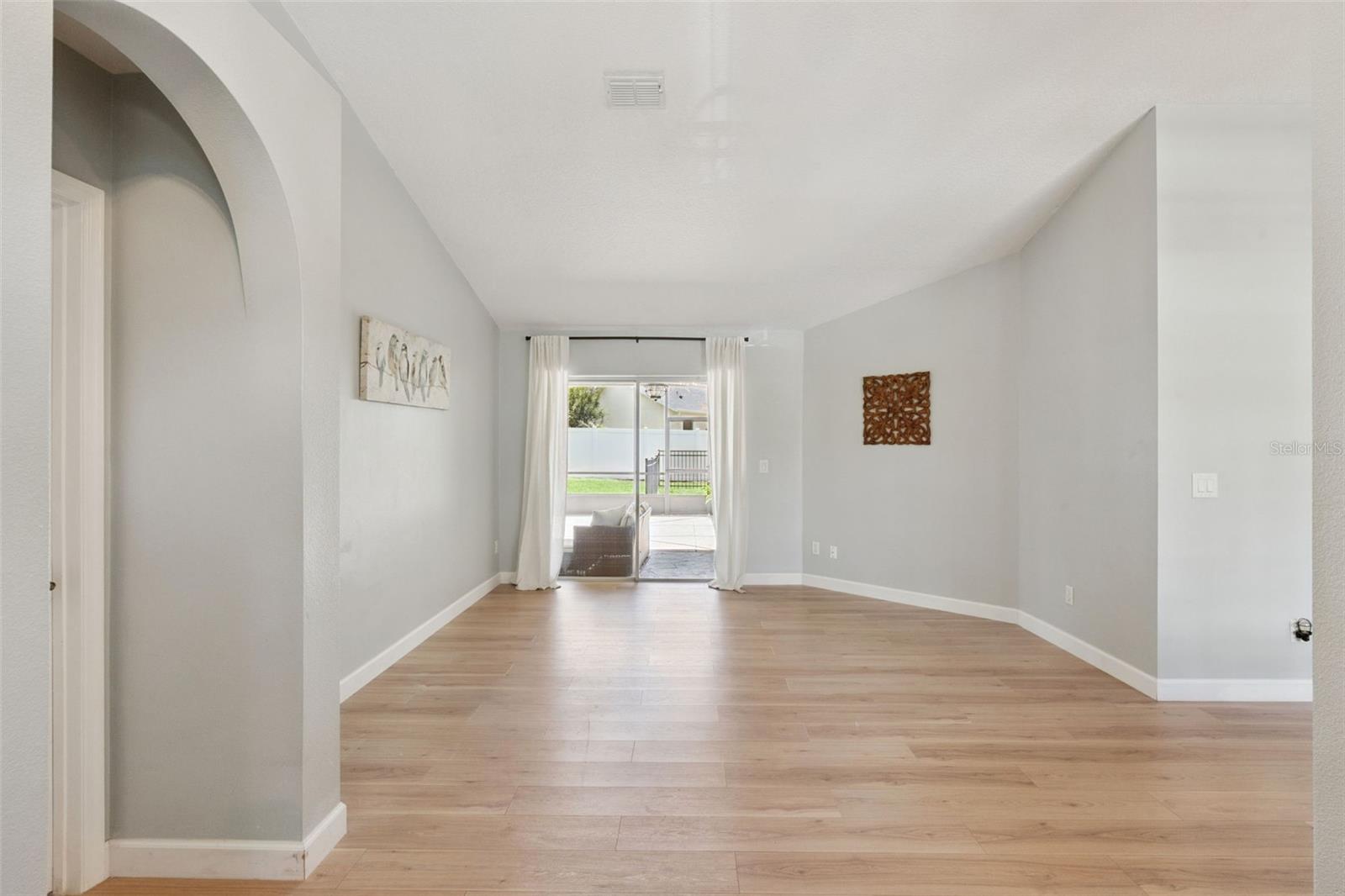 14975 Faversham Cir Property Photo 8